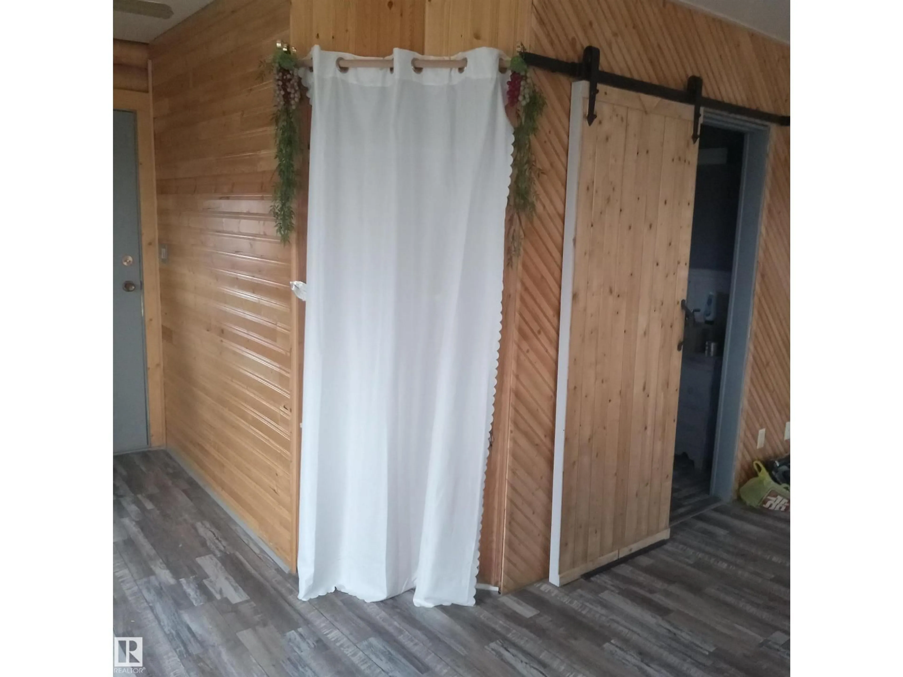 A pic of a room for 203 - 60331 RANGE ROAD 124, Rural Smoky Lake County Alberta T0A3E0