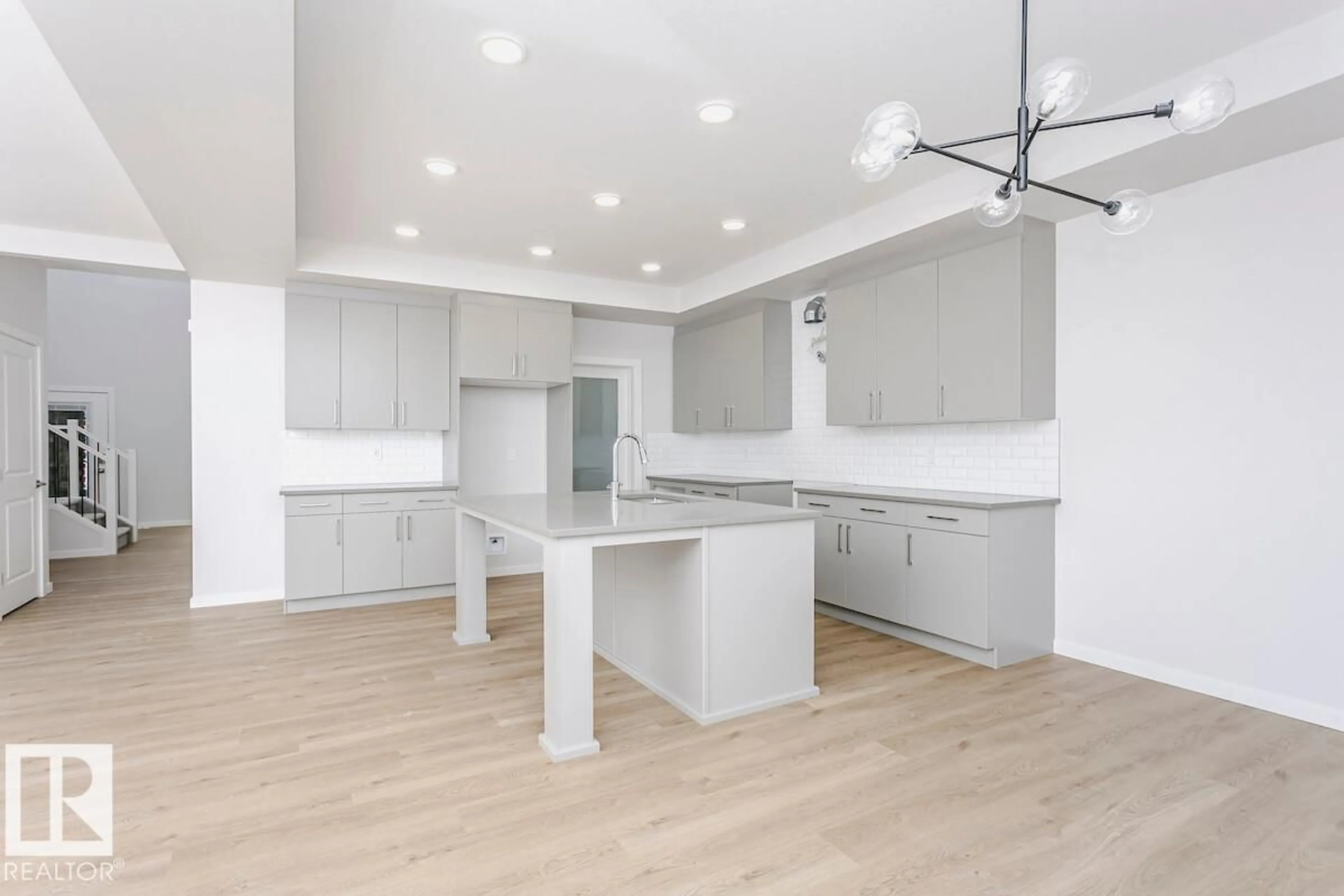 Open concept kitchen, unknown for 7622 KIMIWAN CR, Edmonton Alberta T6W1A5