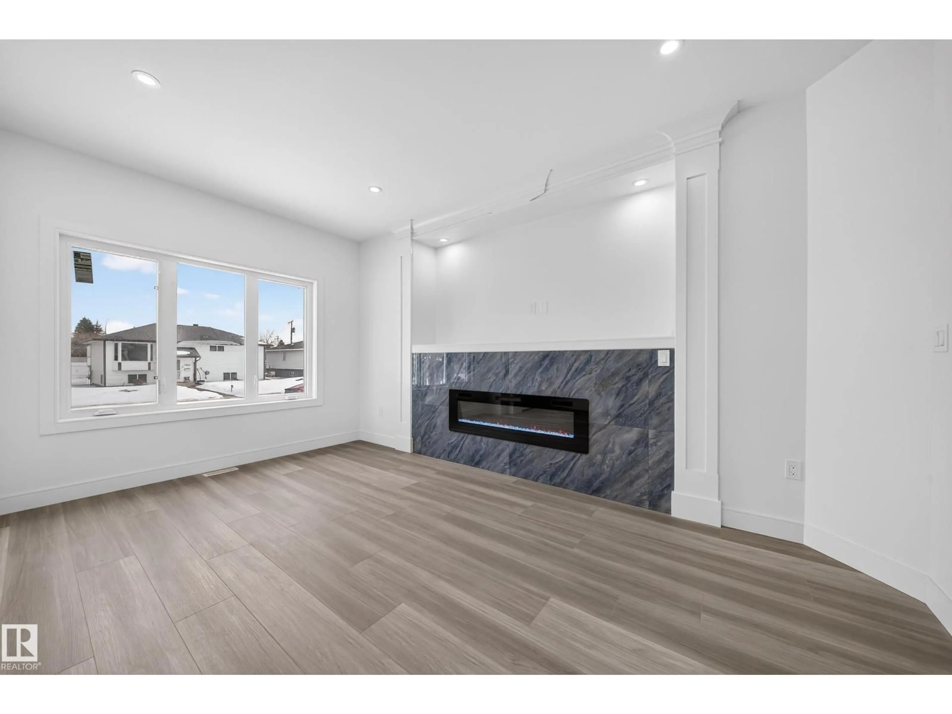 A pic of a room for NW - 10938 157 ST, Edmonton Alberta T5P4Y2