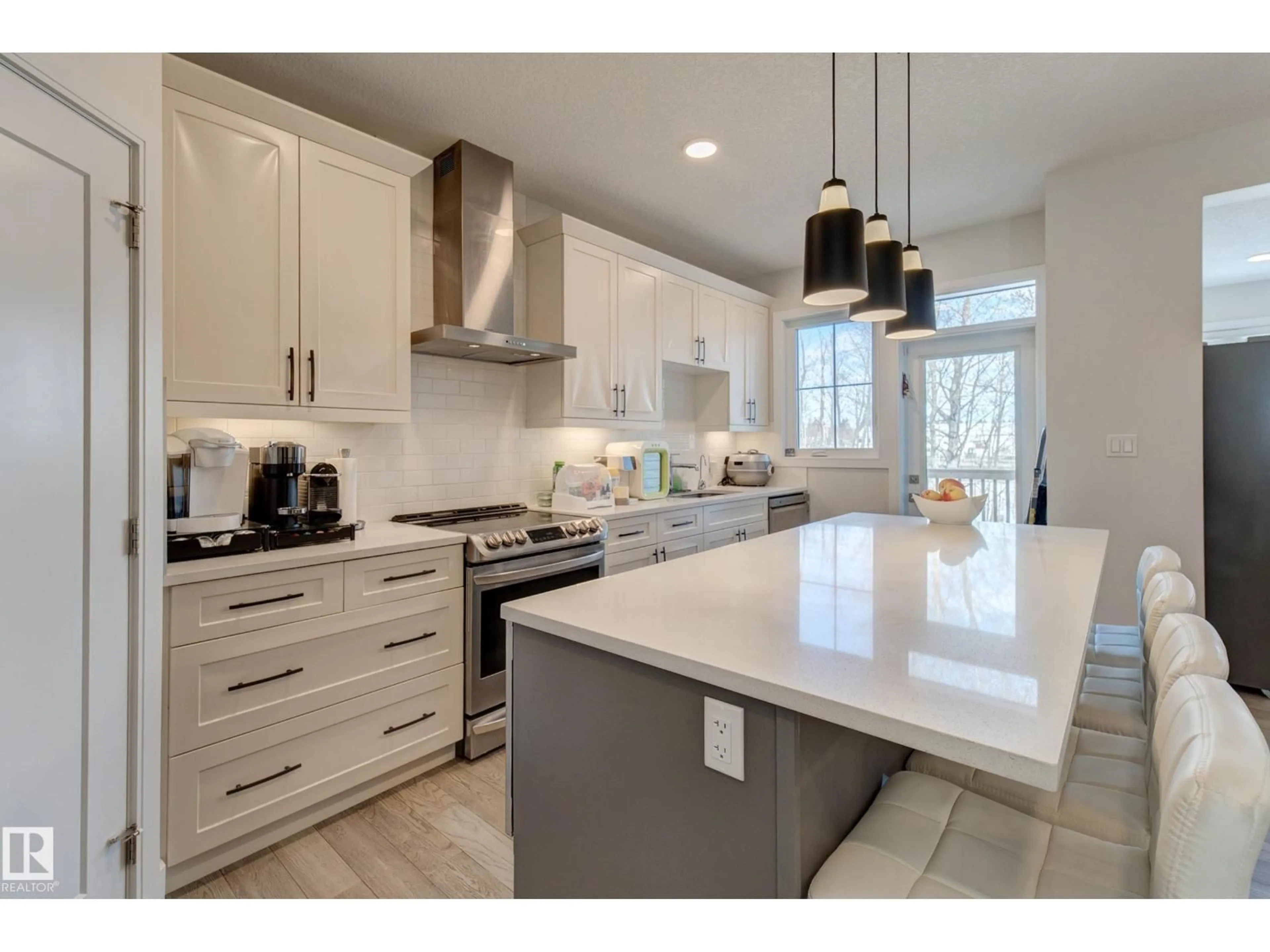 Open concept kitchen, ceramic/tile floor for 22210 99A AV, Edmonton Alberta T5T7L8