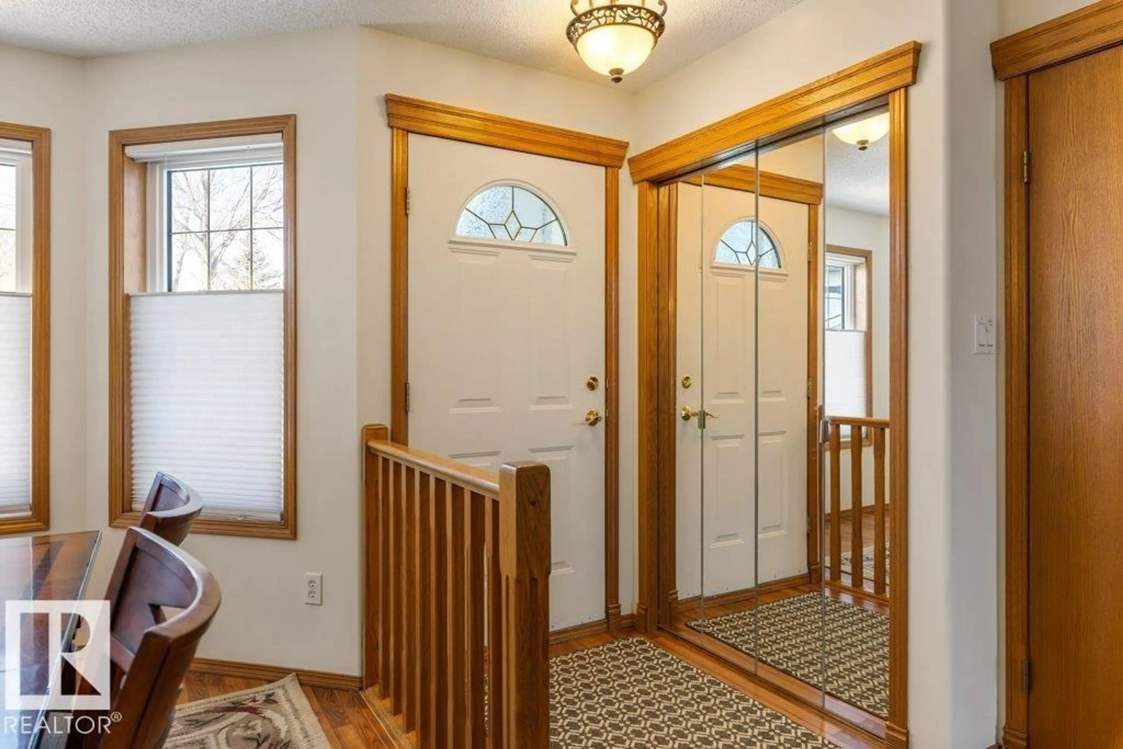 Indoor entryway for 13 OAKPARK CR, St. Albert Alberta T8N6L2