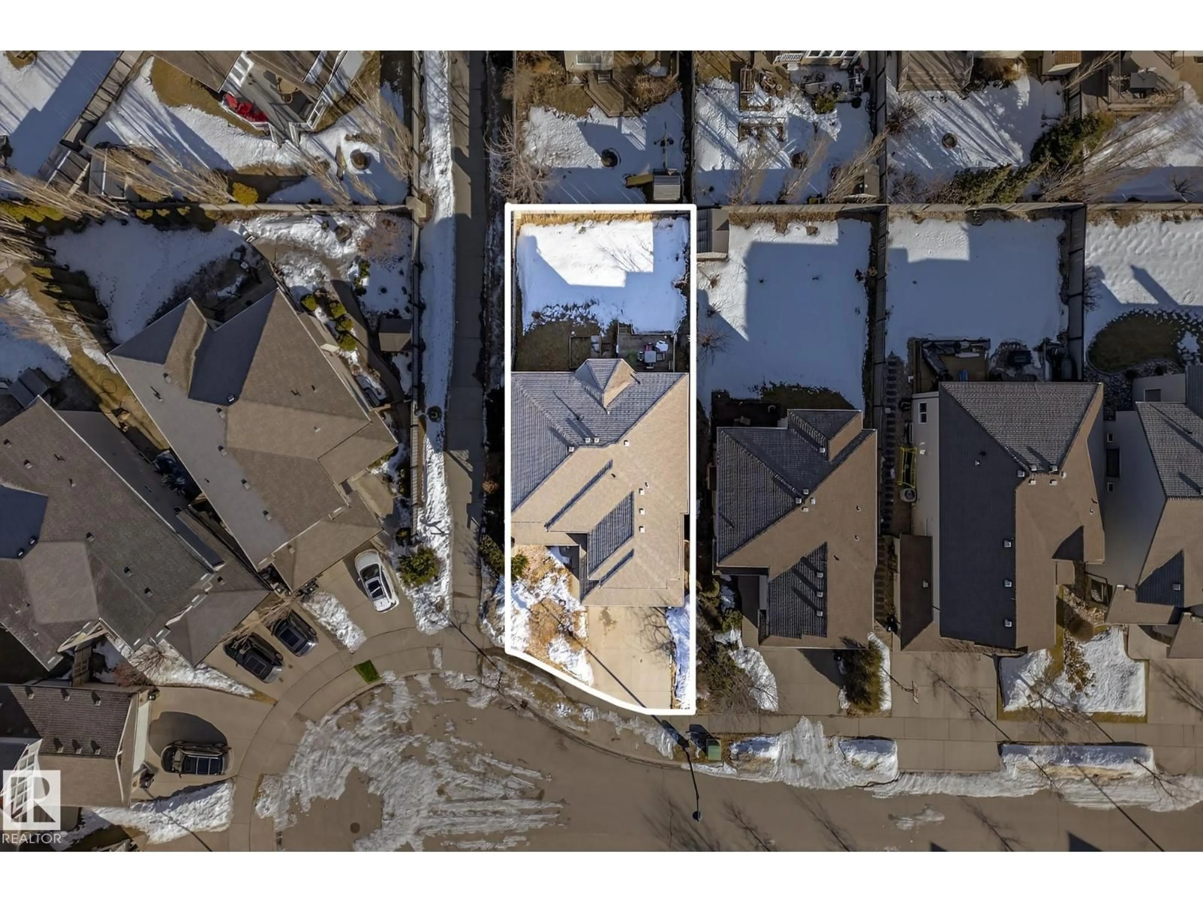 A pic from outside/outdoor area/front of a property/back of a property/a pic from drone, street for 1660 MALONE WY, Edmonton Alberta T6R0H4