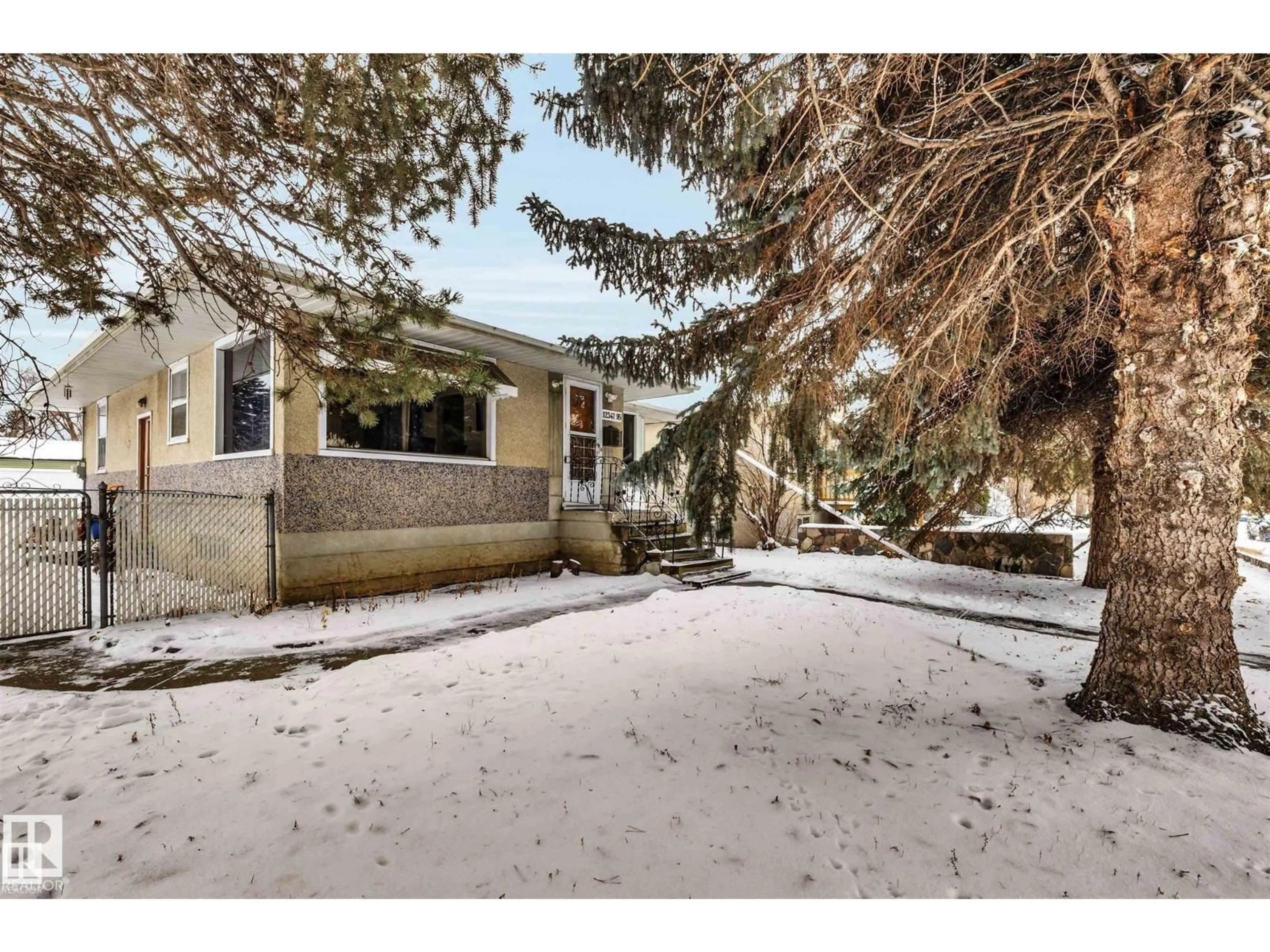 Unknown for NW - 12347 95 ST, Edmonton Alberta T5G1N4