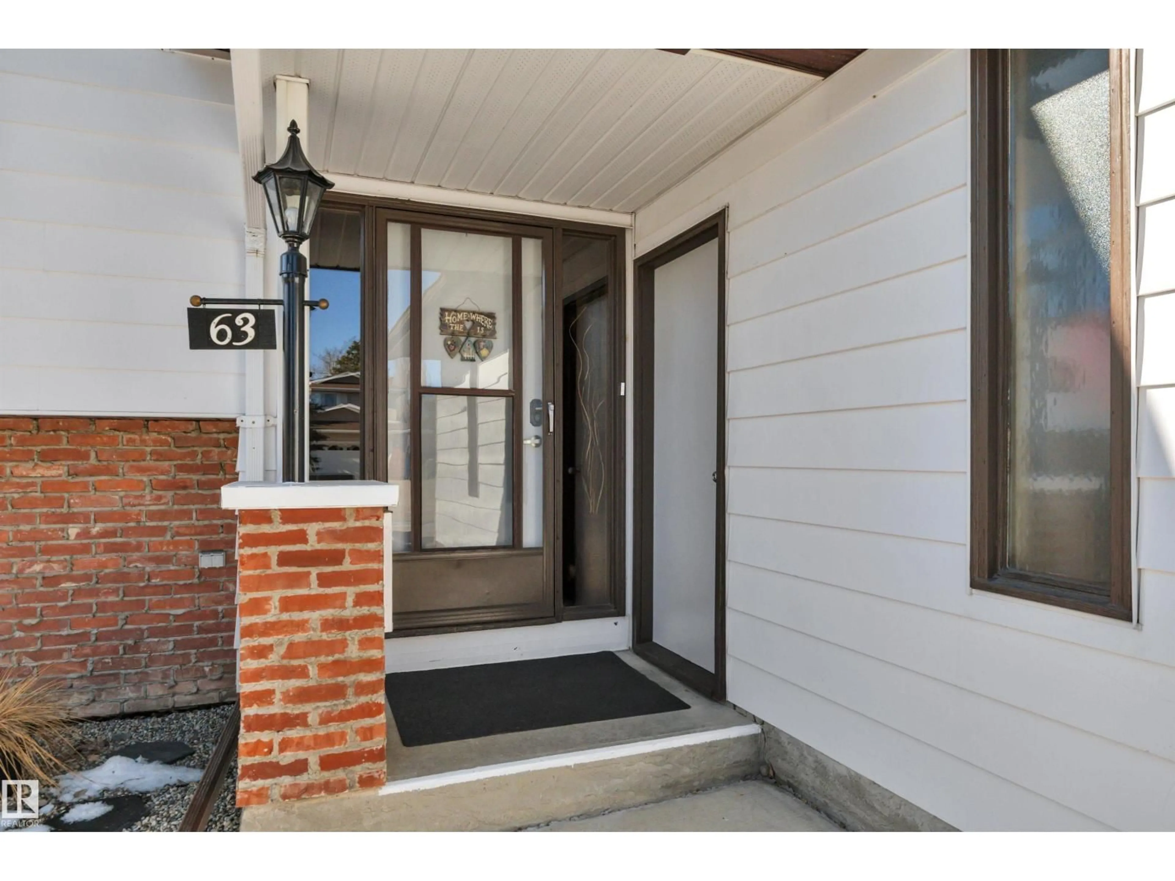 Indoor entryway for 63 ALPAUGH CR, Leduc Alberta T9E5G8