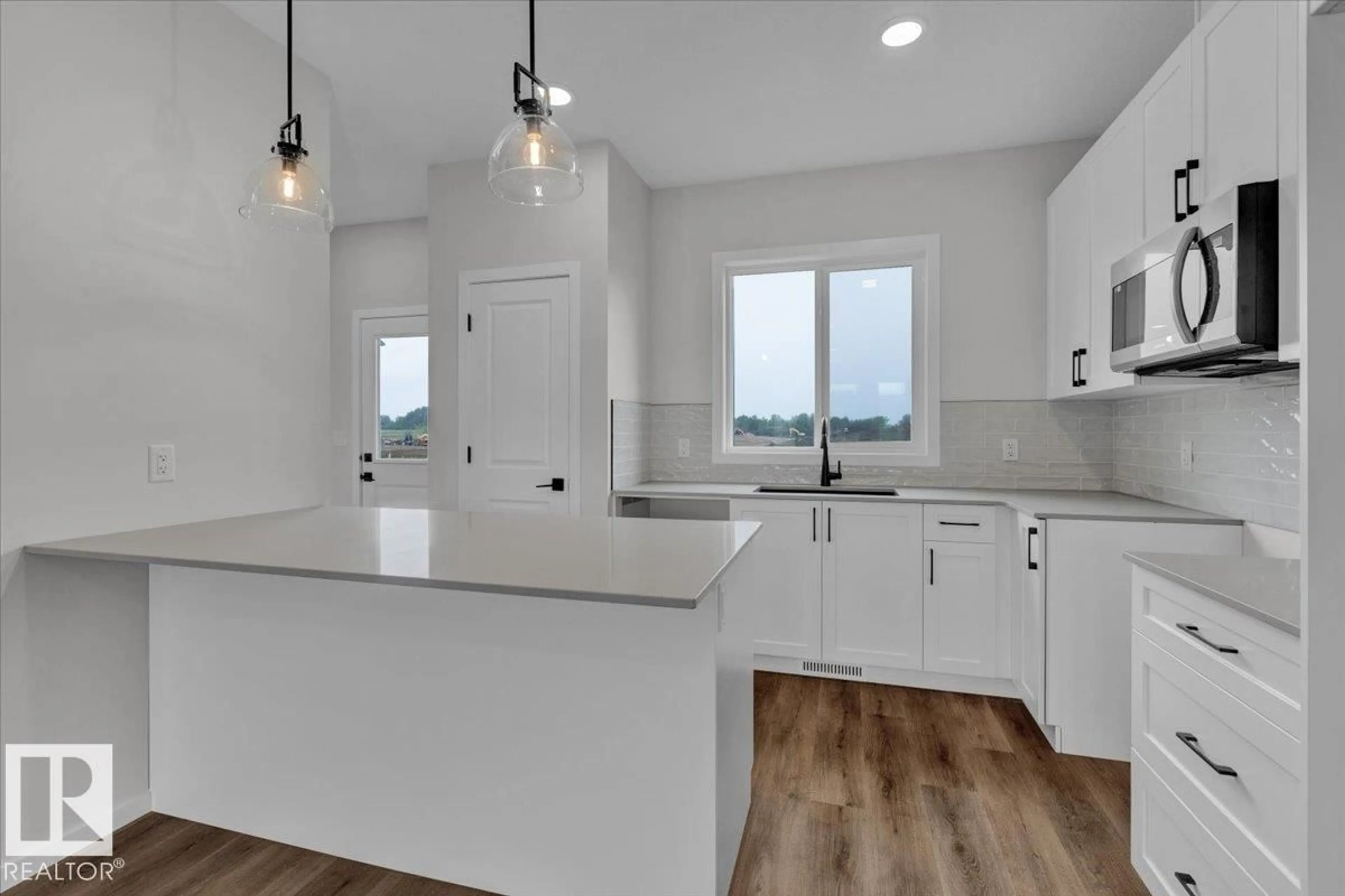 Open concept kitchen, unknown for 1098 MCLEOD AV, Spruce Grove Alberta T7X4G8