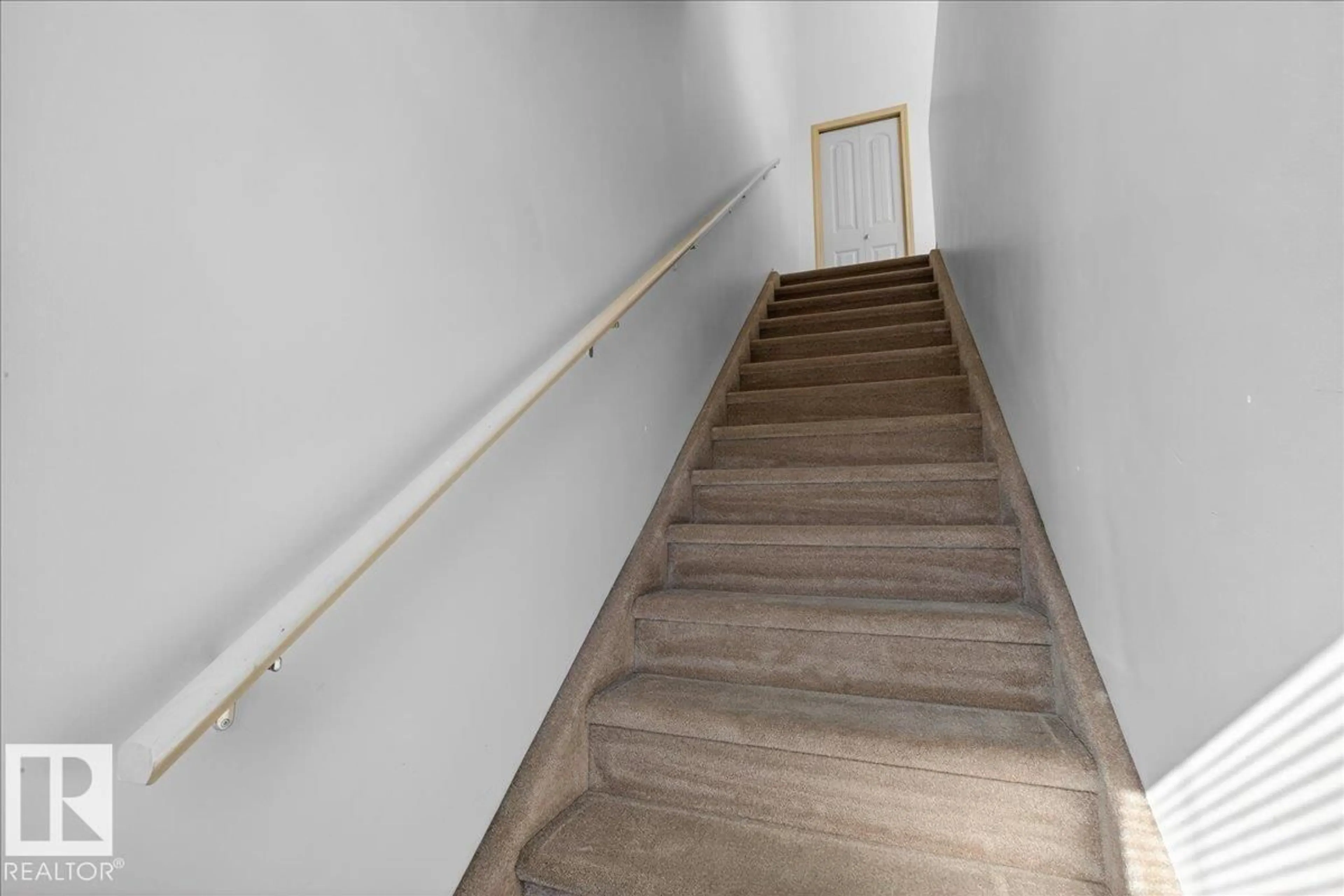 Stairs for 111 604 62 ST, Edmonton Alberta T6X0K4