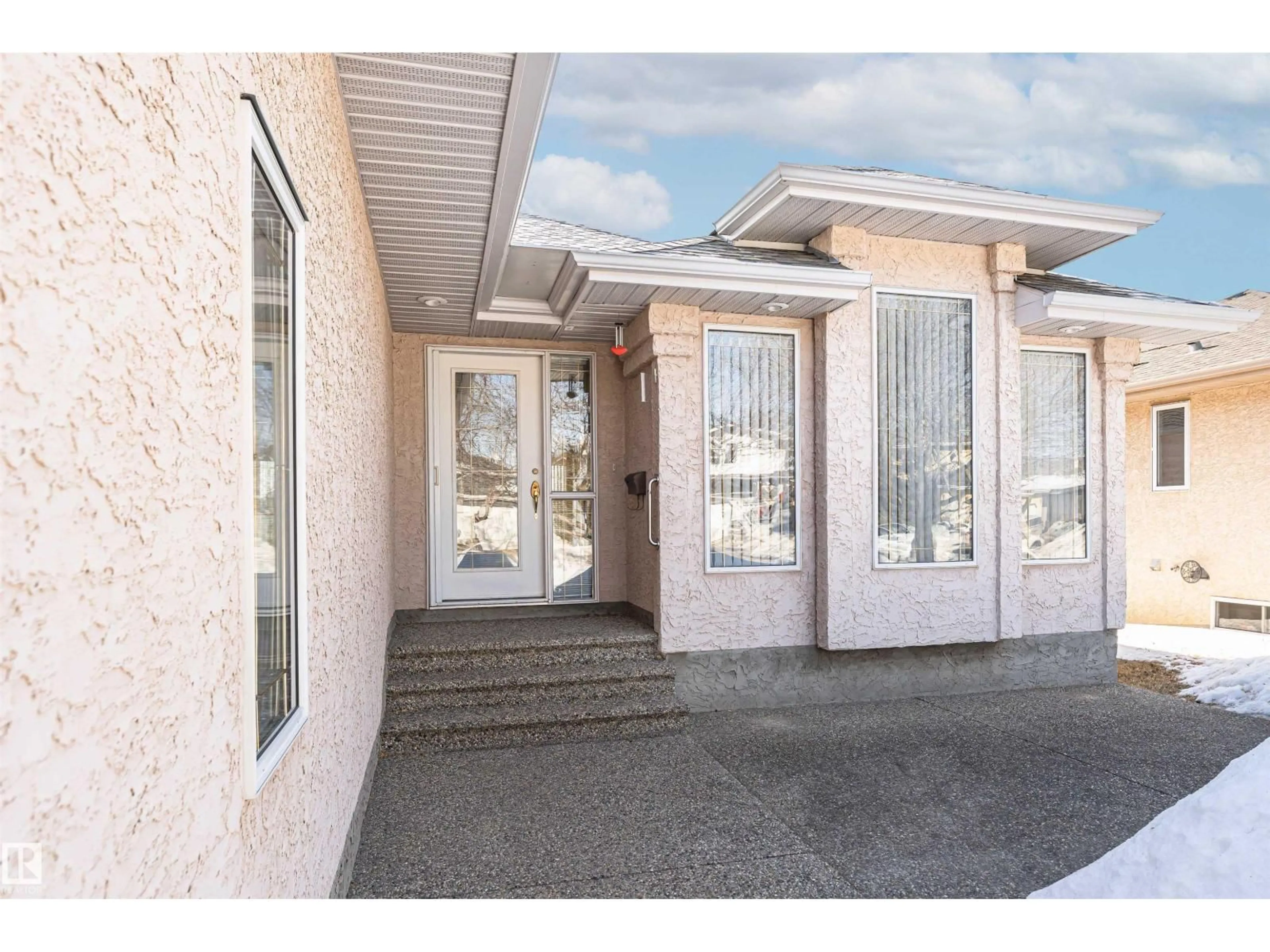 Unknown for 33 EVEREST CR, St. Albert Alberta T8N6C3