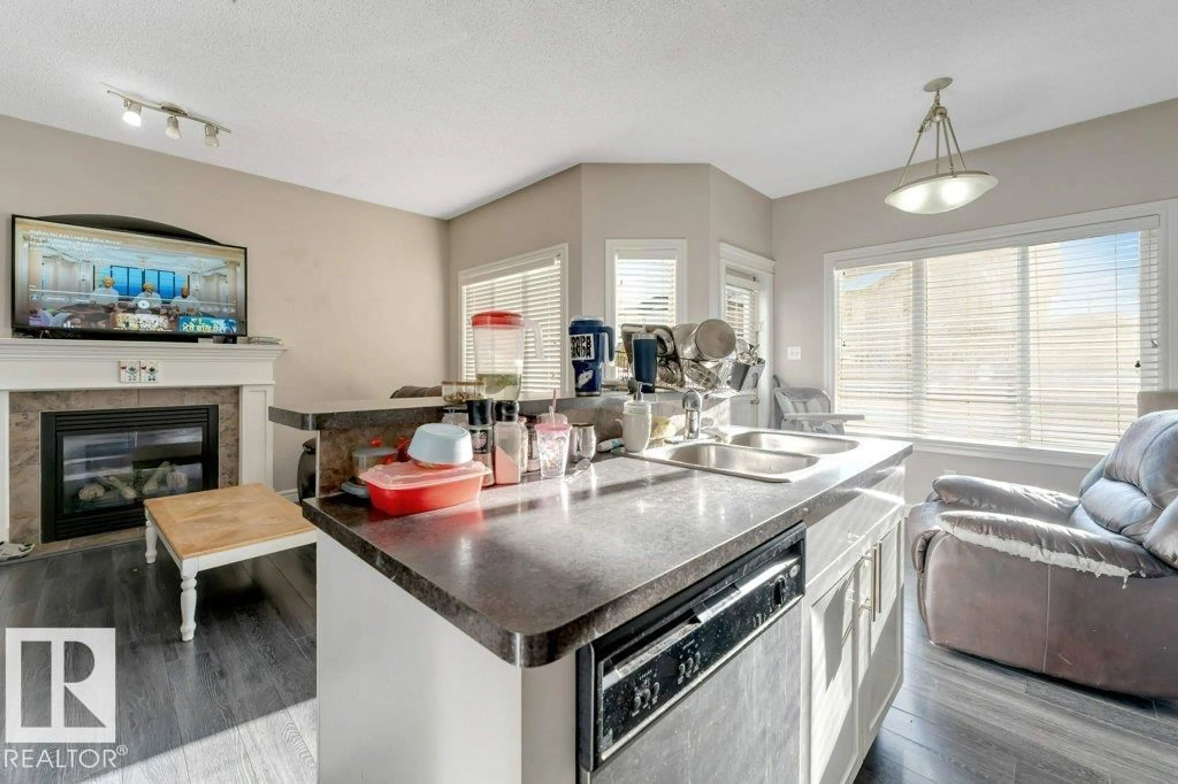 Open concept kitchen, unknown for 2929 16A AV, Edmonton Alberta T6T0P8