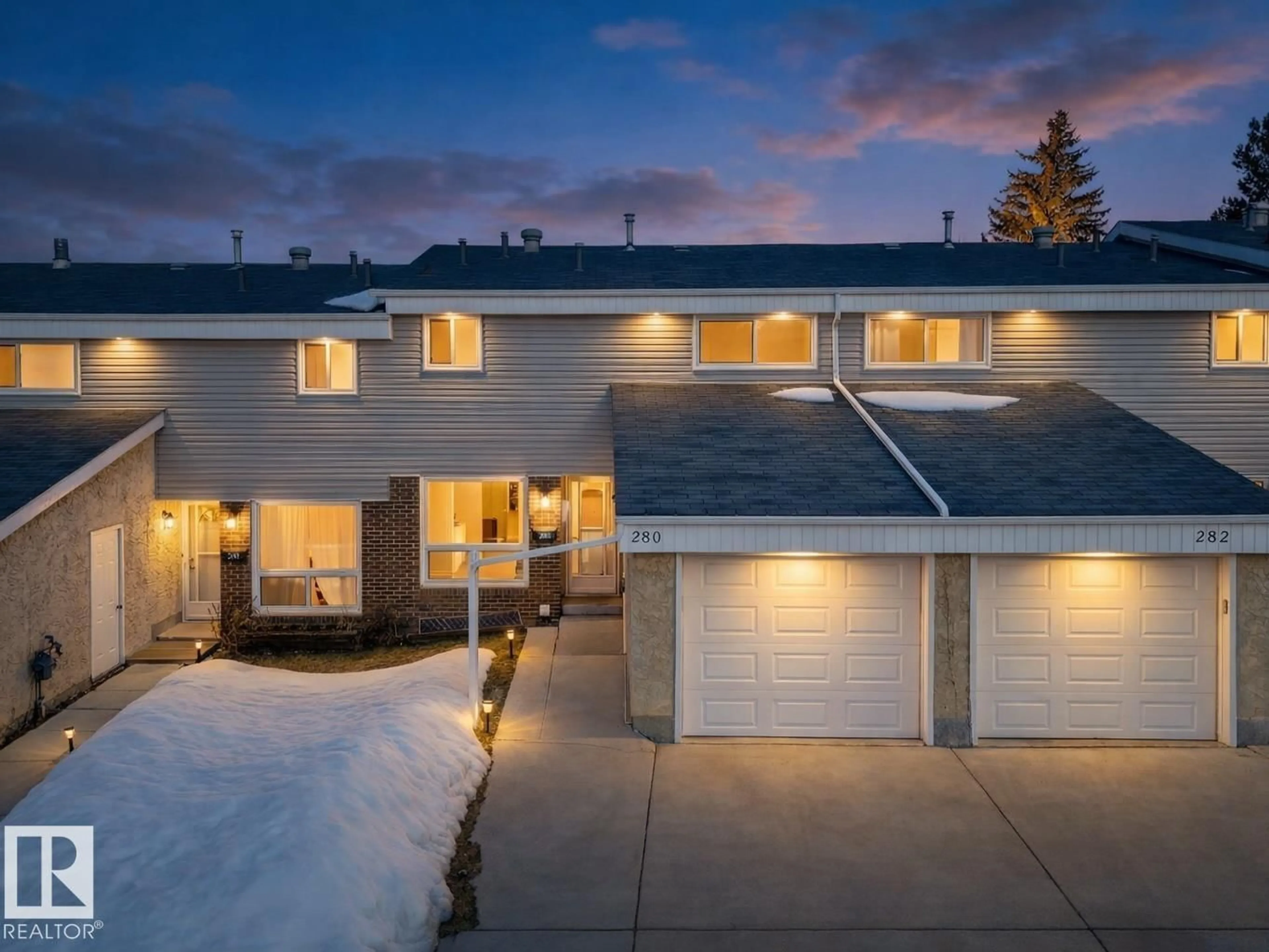 A pic from outside/outdoor area/front of a property/back of a property/a pic from drone, street for 280 GRANDIN VG, St. Albert Alberta T8N2R6