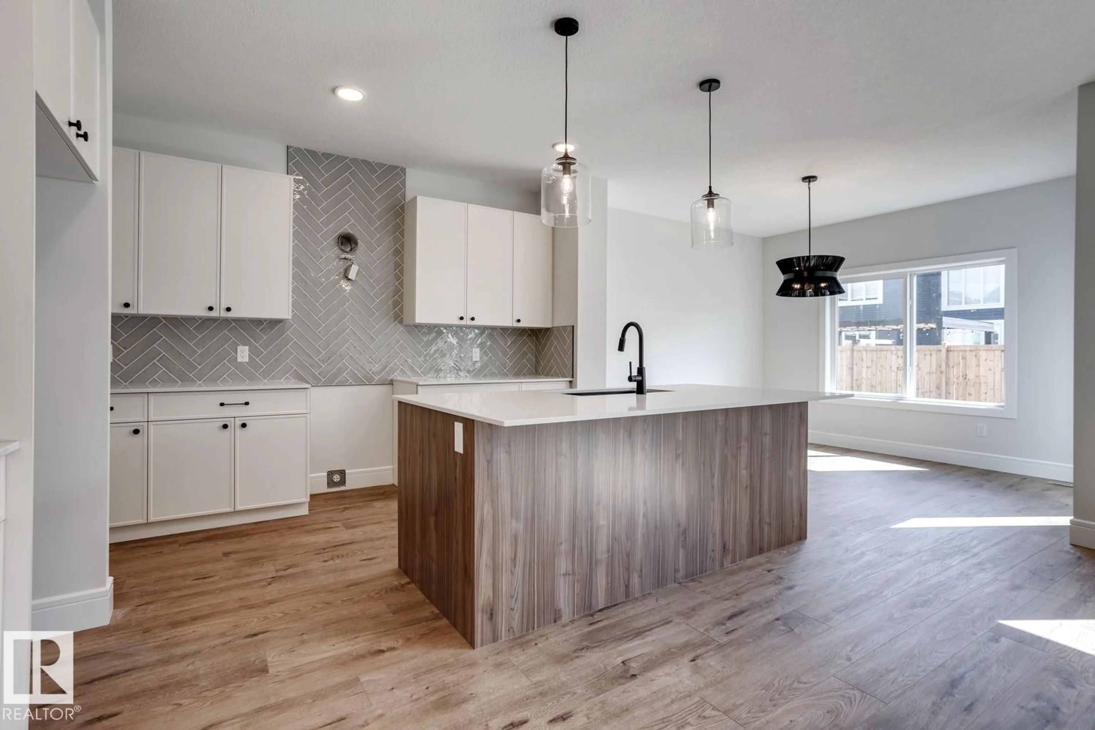 Open concept kitchen, unknown for 189 CALEDON CR, Spruce Grove Alberta T7X4E3