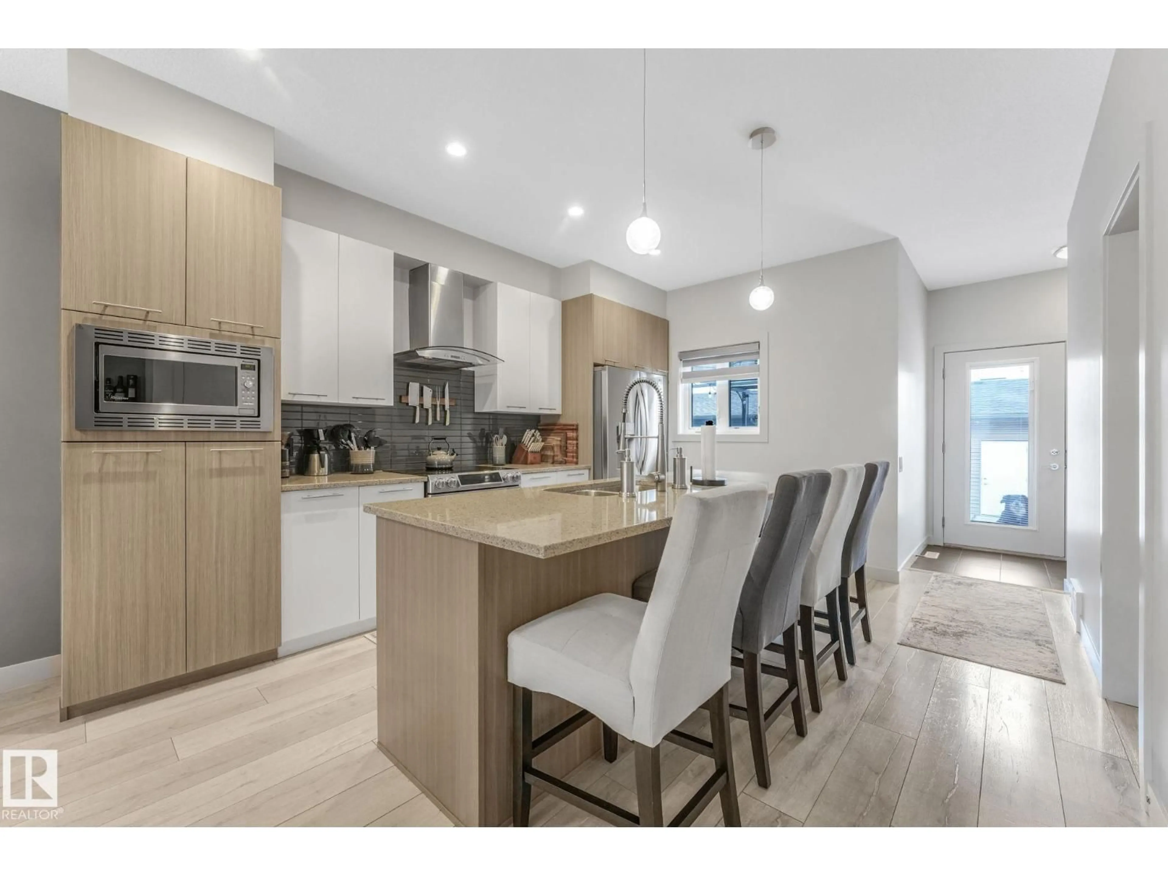 Open concept kitchen, unknown for 25 KENTON WY, Spruce Grove Alberta T7X0P7