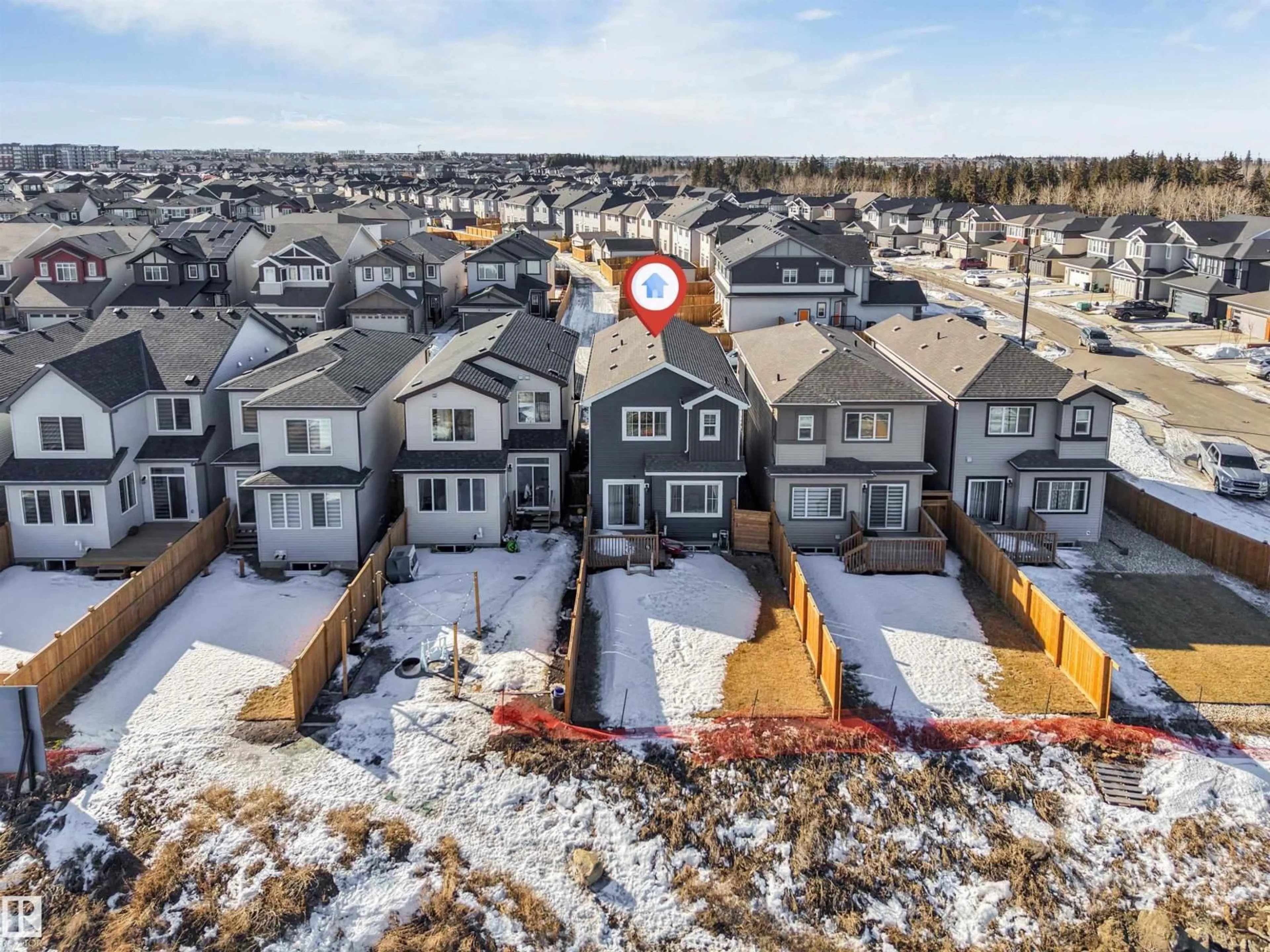 A pic from outside/outdoor area/front of a property/back of a property/a pic from drone, unknown for 407 CONROY CR, Edmonton Alberta T6W5A8