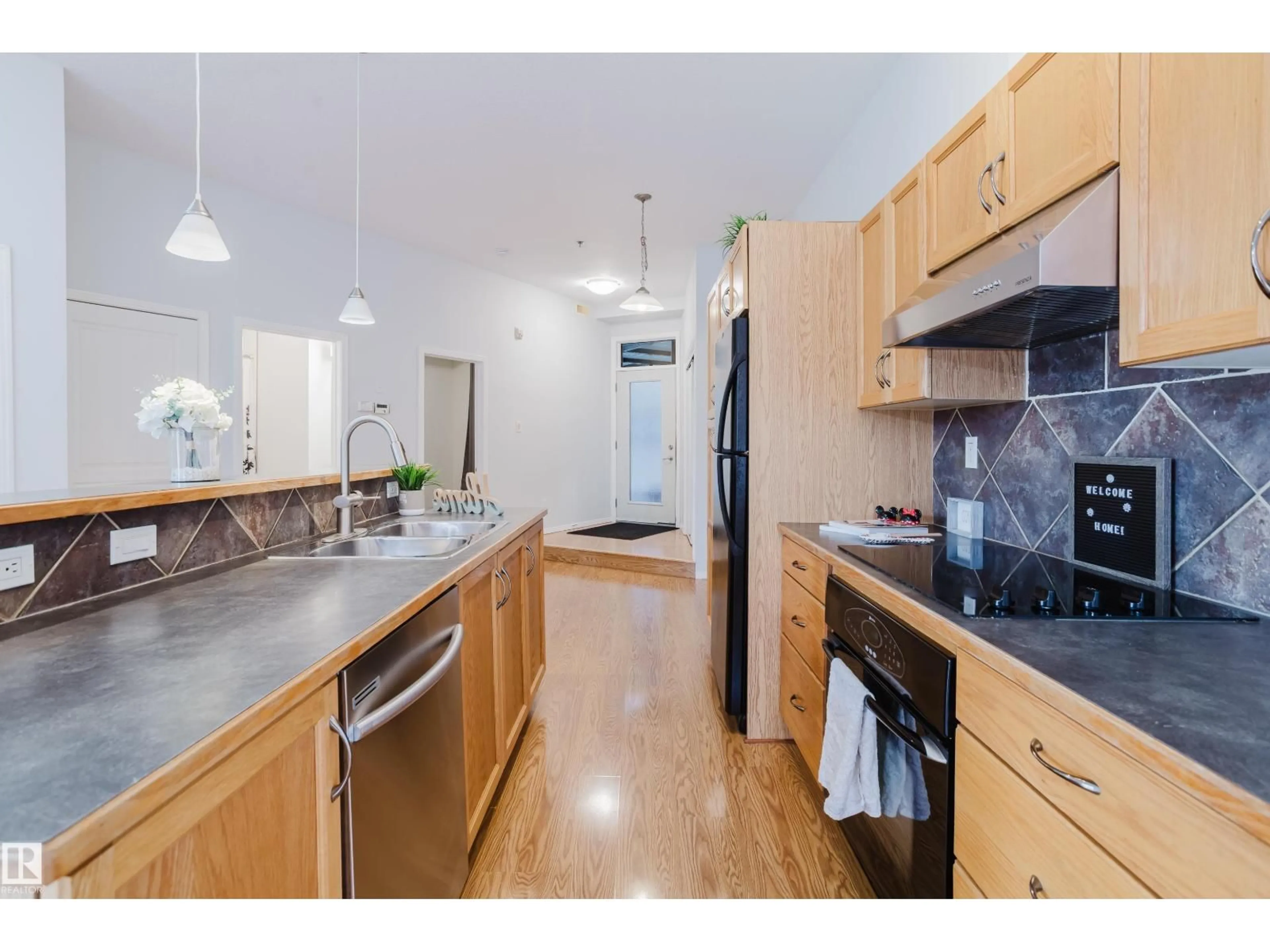 Unknown for 207 - 10147 112 ST, Edmonton Alberta T5K1M1