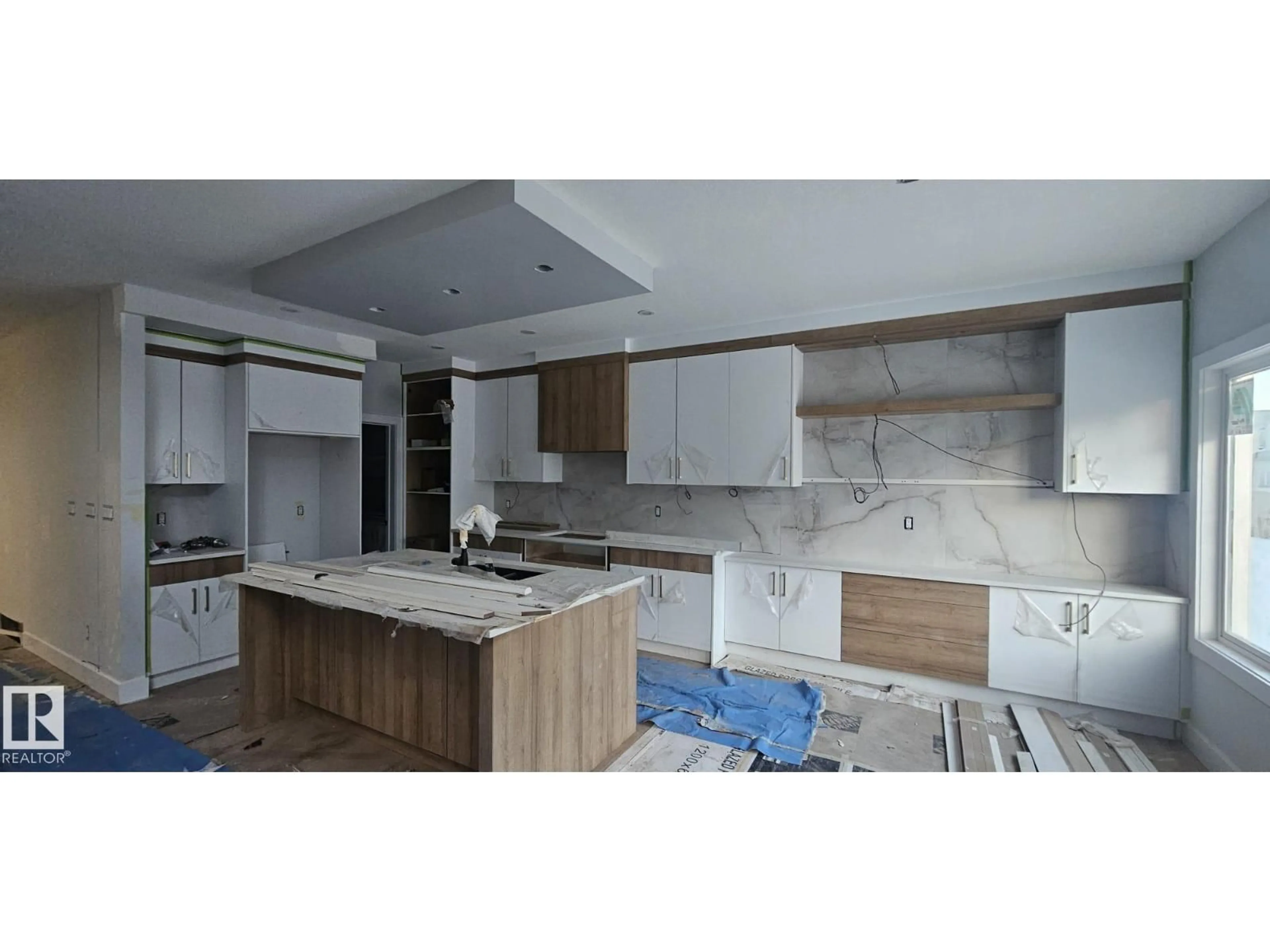 Open concept kitchen, ceramic/tile floor for 53 BLACKBIRD BEND, Fort Saskatchewan Alberta T8L0G6