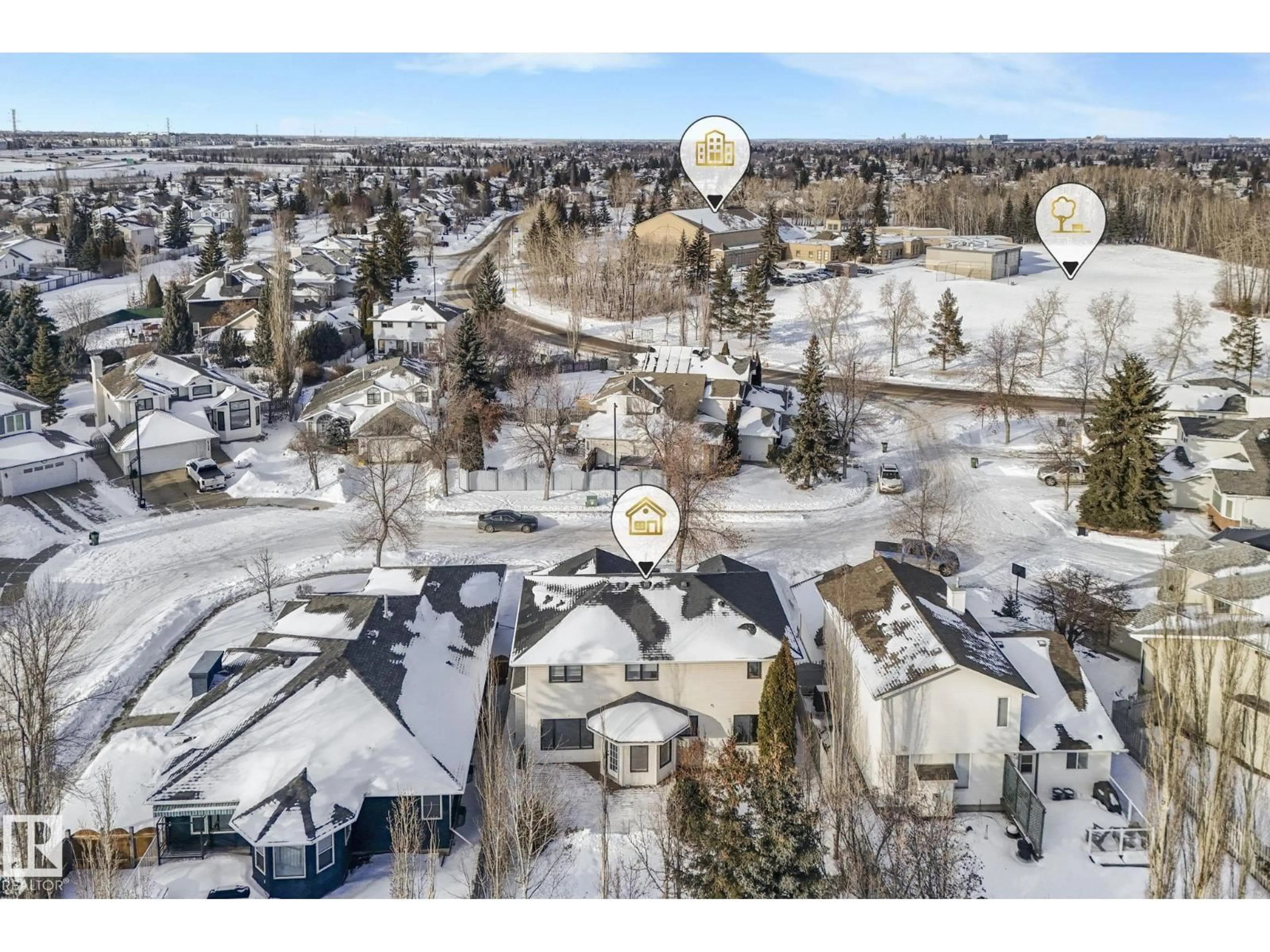 A pic from outside/outdoor area/front of a property/back of a property/a pic from drone, street for 5135 189 ST, Edmonton Alberta T6M2L1
