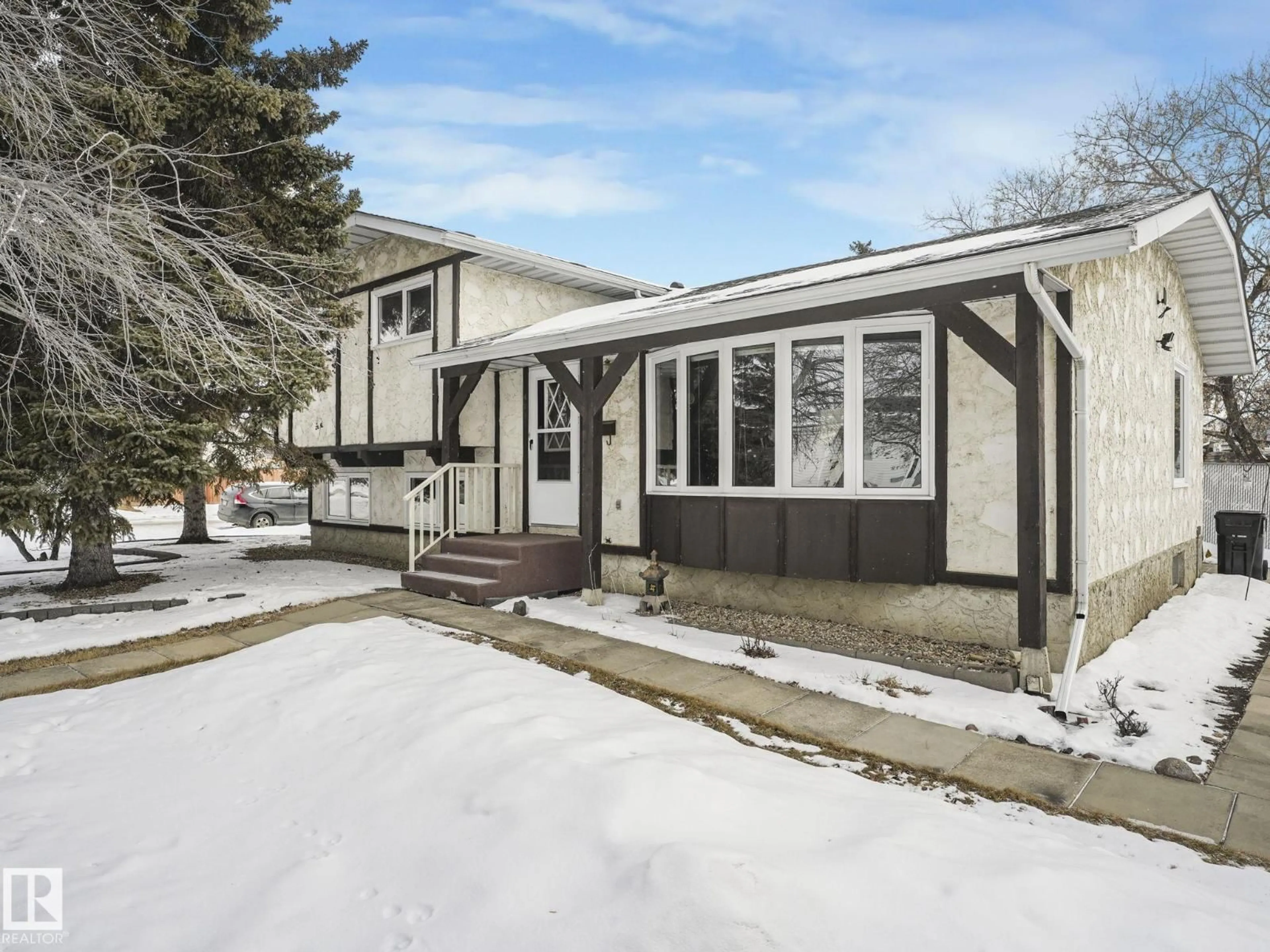 Home with vinyl exterior material, street for 4217 42 ST, Leduc Alberta T9E4S3