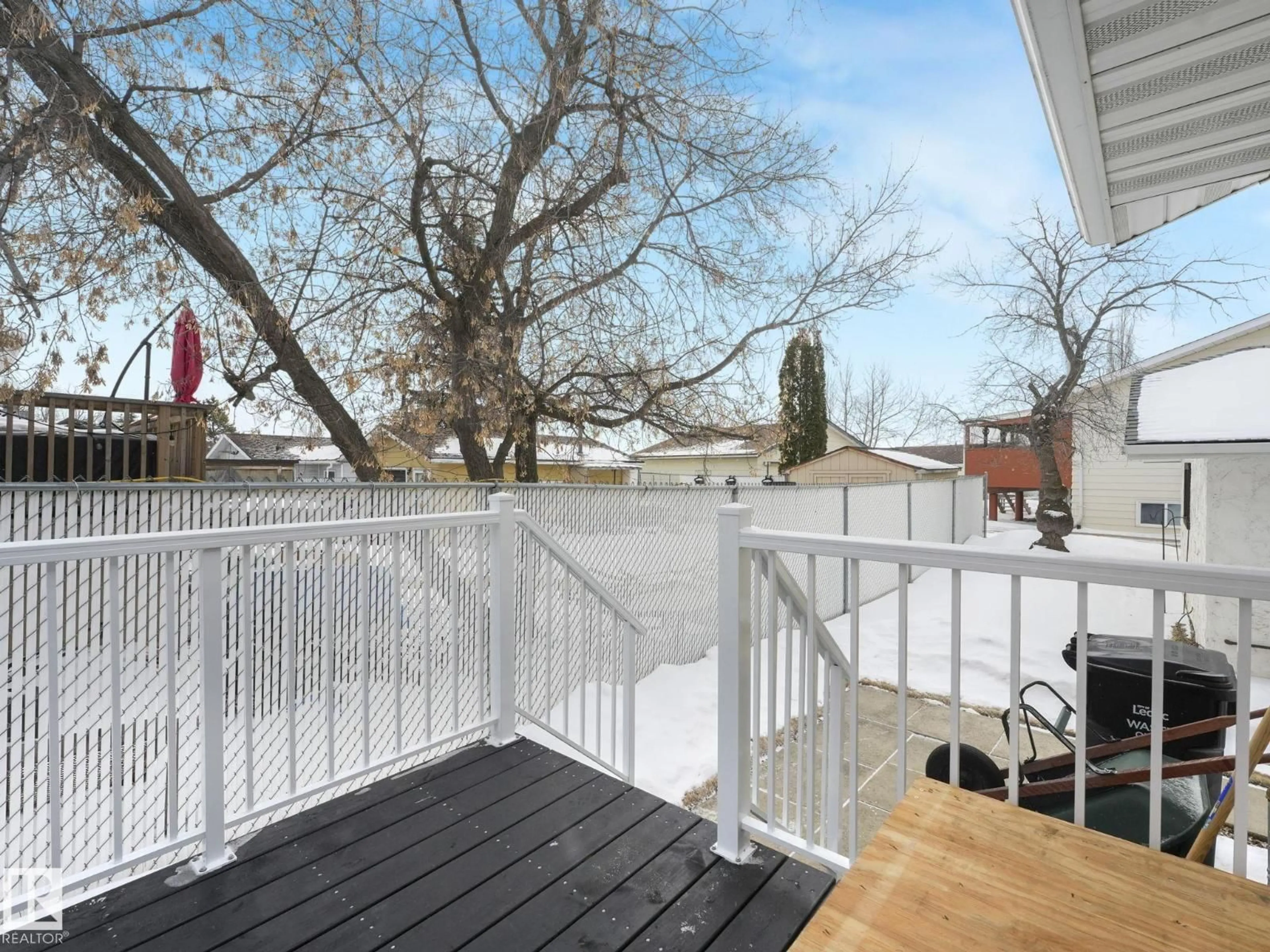 Patio, water/lake/river/ocean view for 4217 42 ST, Leduc Alberta T9E4S3