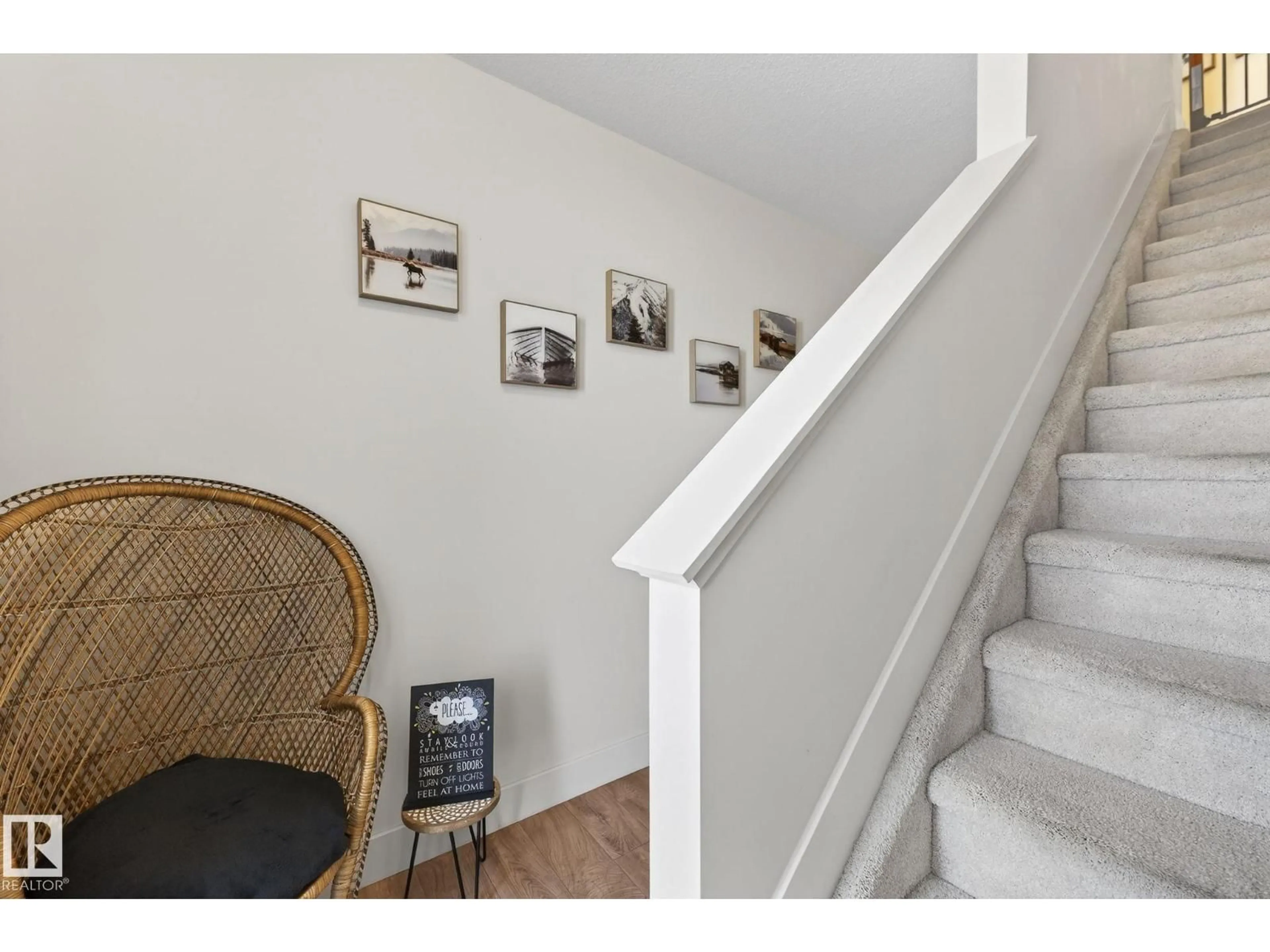 Unknown for 48 1391 STARLING DR NW, Edmonton Alberta T5S0L3