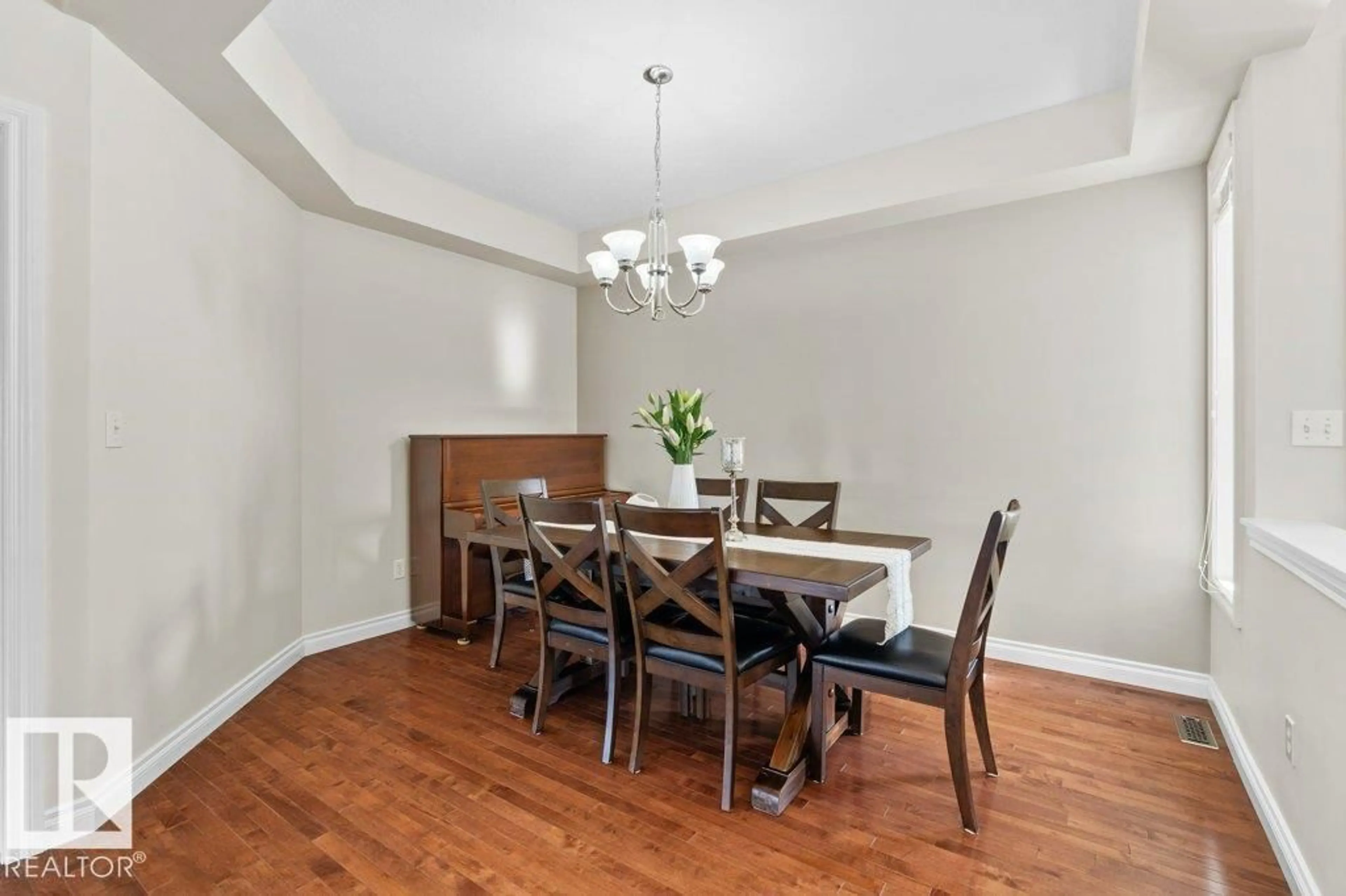 Dining room, wood/laminate floor for NW - 3706 MCLAY GREEN, Edmonton Alberta T6R0B9