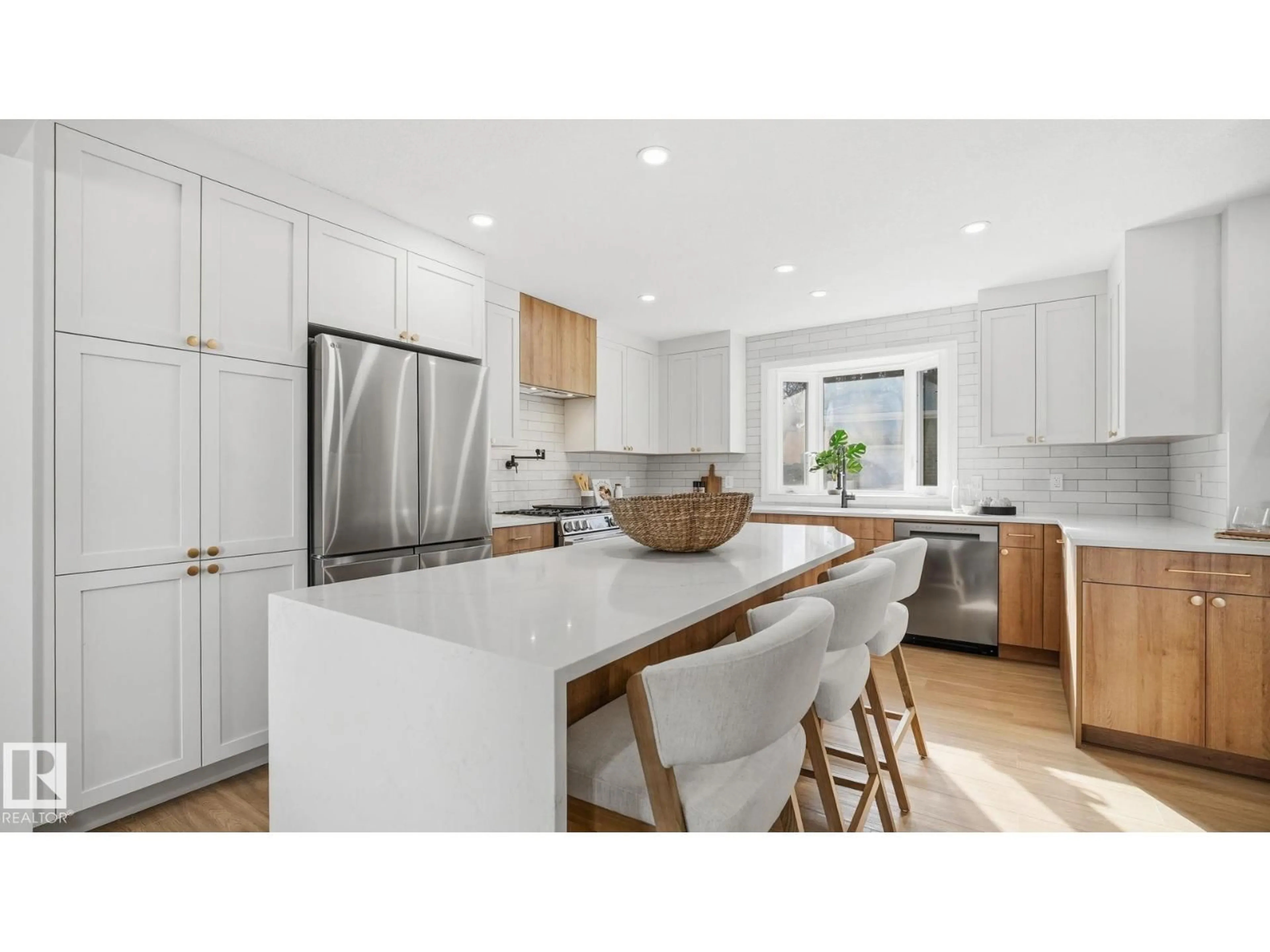 Open concept kitchen, unknown for 55 GLAMORGAN DR, Sherwood Park Alberta T8A2Y5