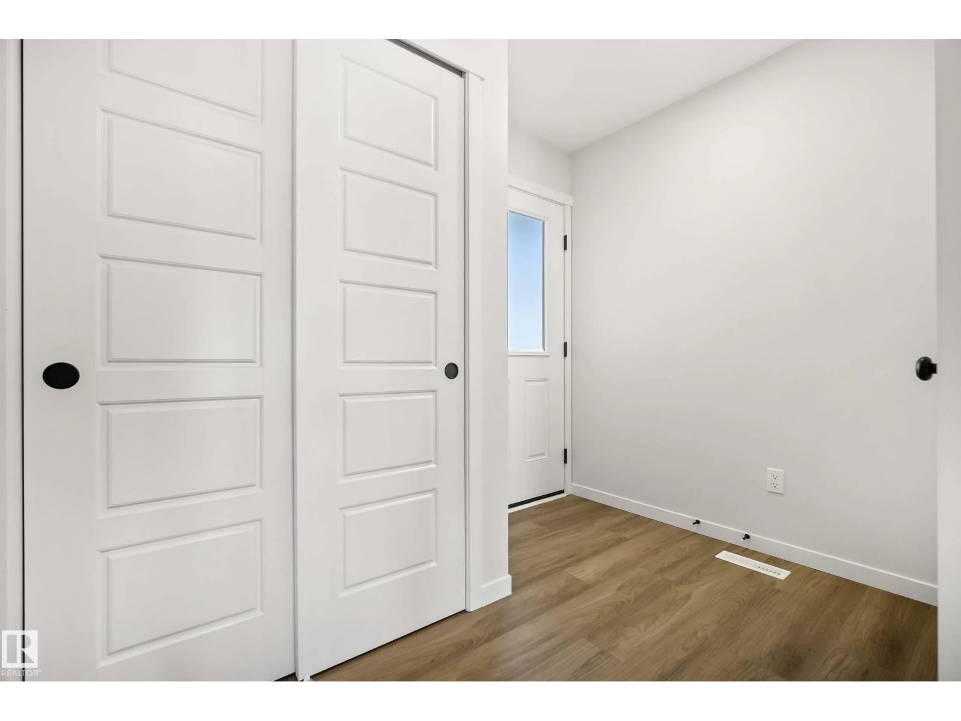 Indoor entryway for 344 172 AV, Edmonton Alberta T5Y4K9