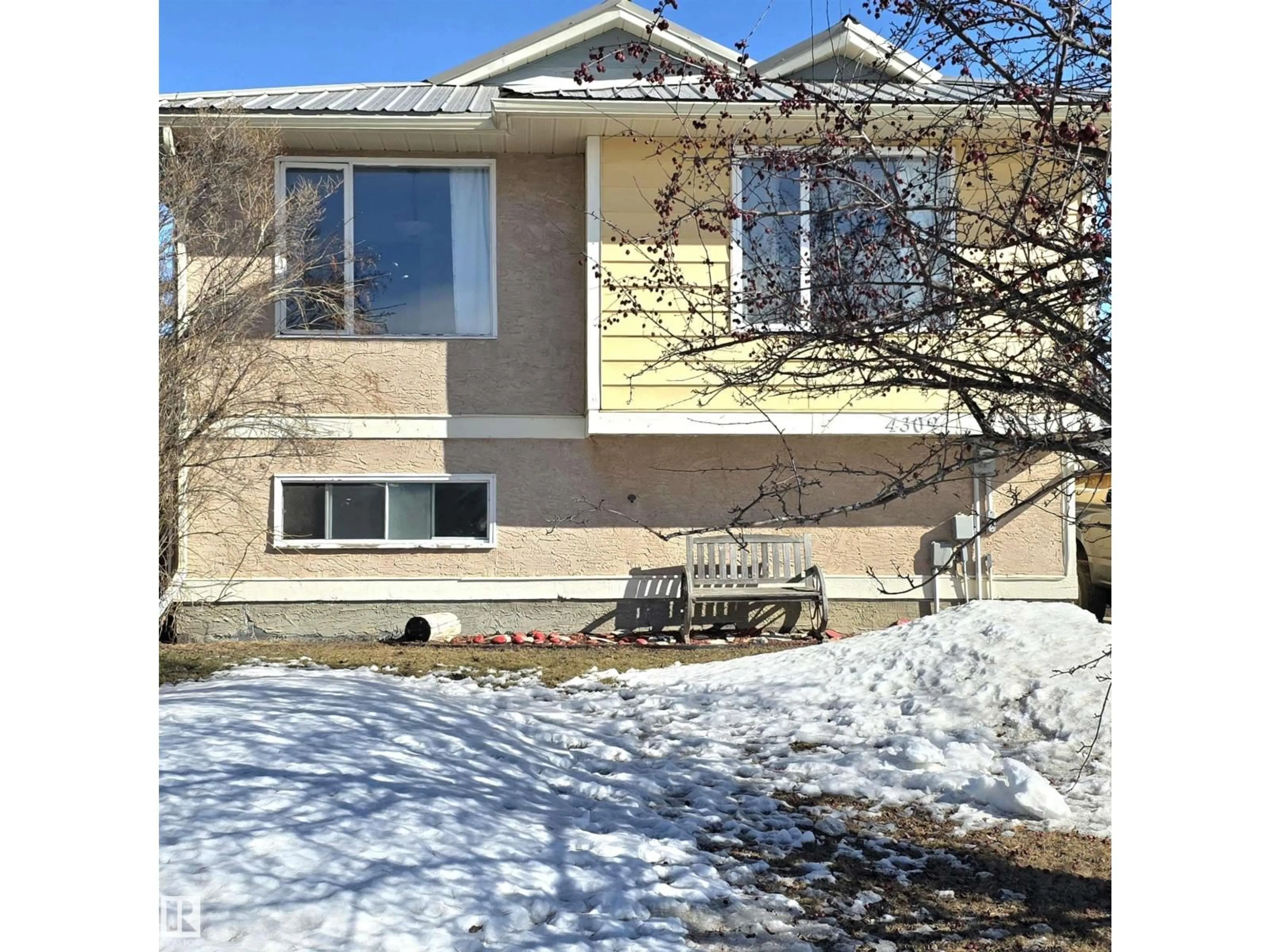 Home with vinyl exterior material, street for 4309 56 STREET, Drayton Valley Alberta T7A1K4