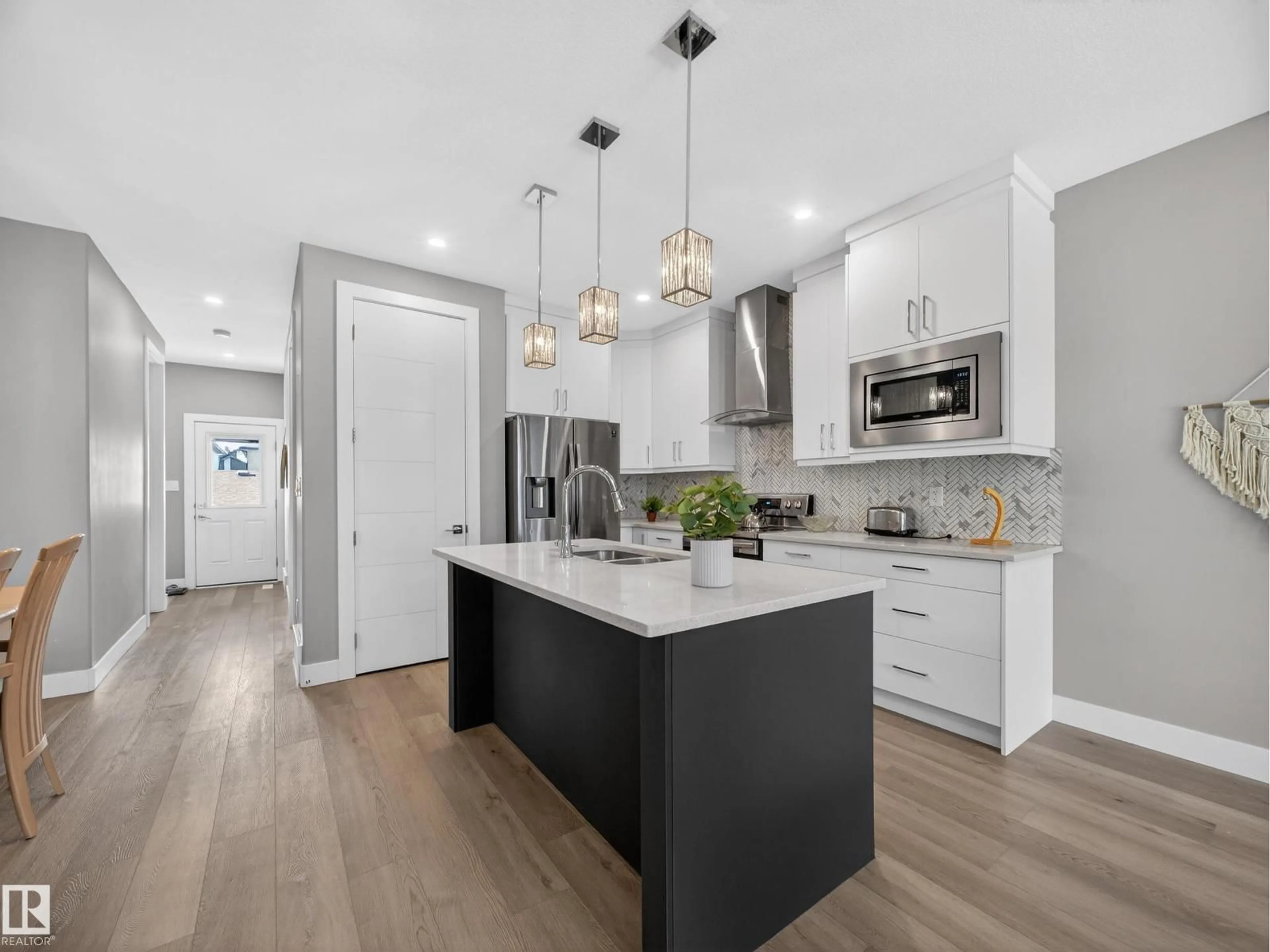 Open concept kitchen, unknown for SW - 9358 PEAR LINK LI, Edmonton Alberta T6X2V9