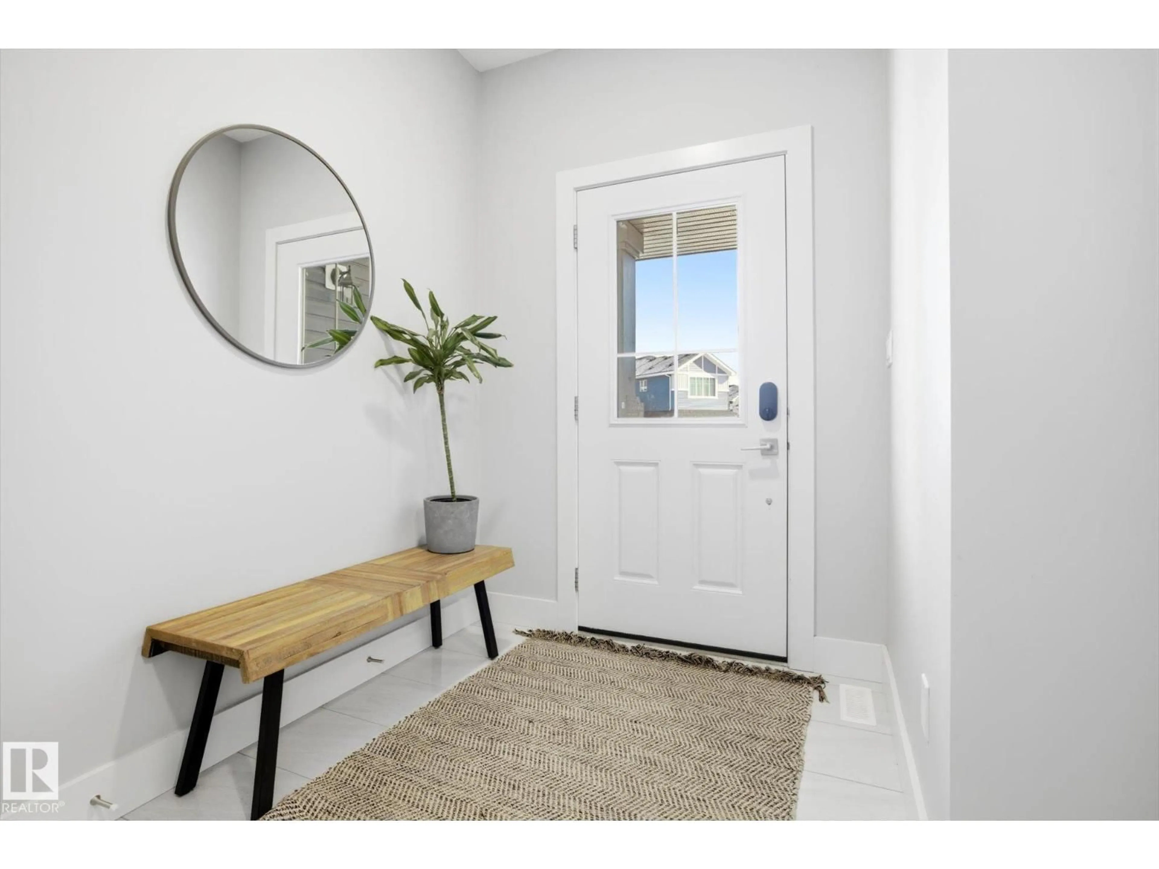 Indoor entryway for 1815 TANAGER CL, Edmonton Alberta T5S0N2