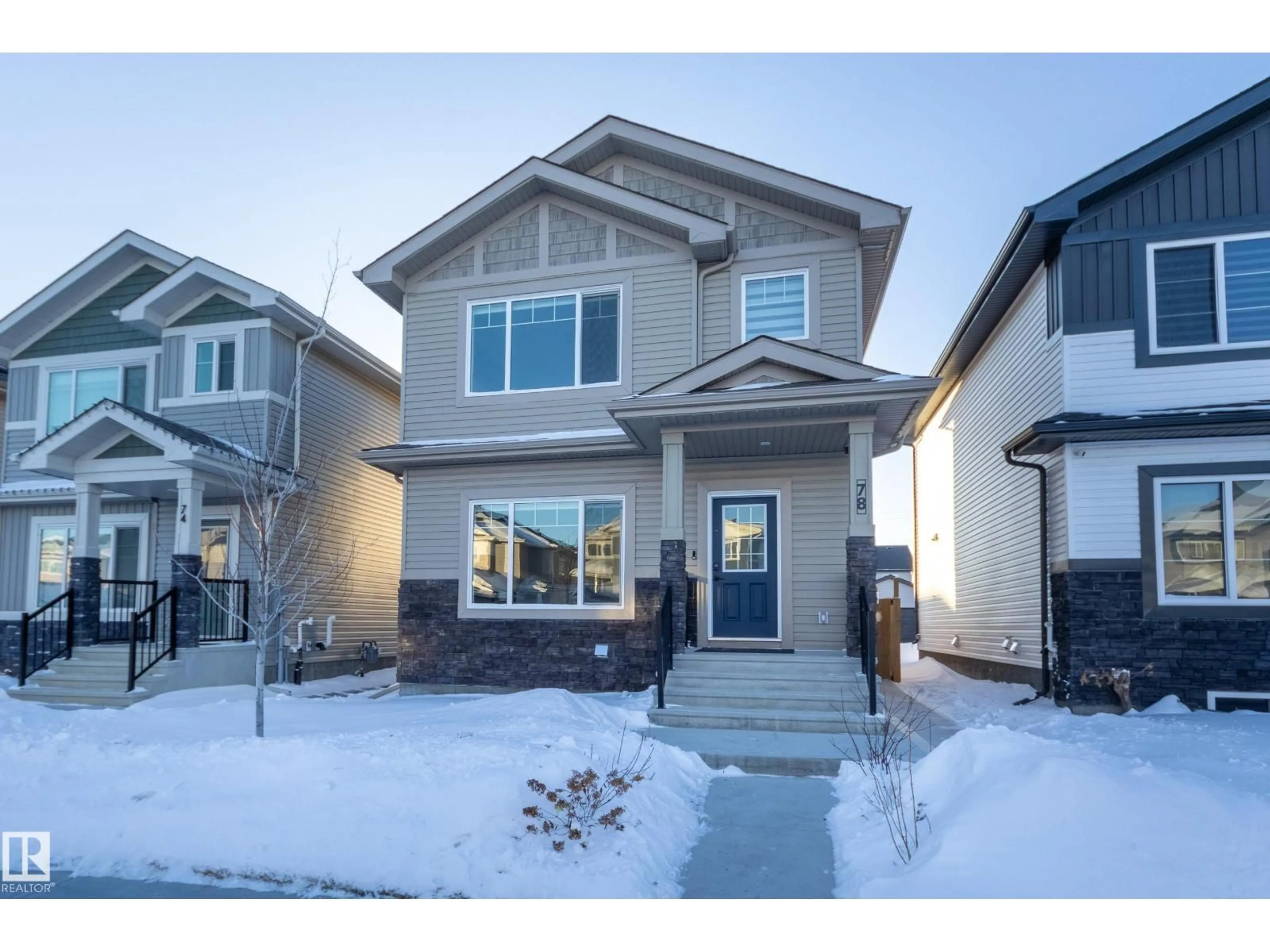 Home with vinyl exterior material, street for 78 WYATT RG, Fort Saskatchewan Alberta T8L0Y3