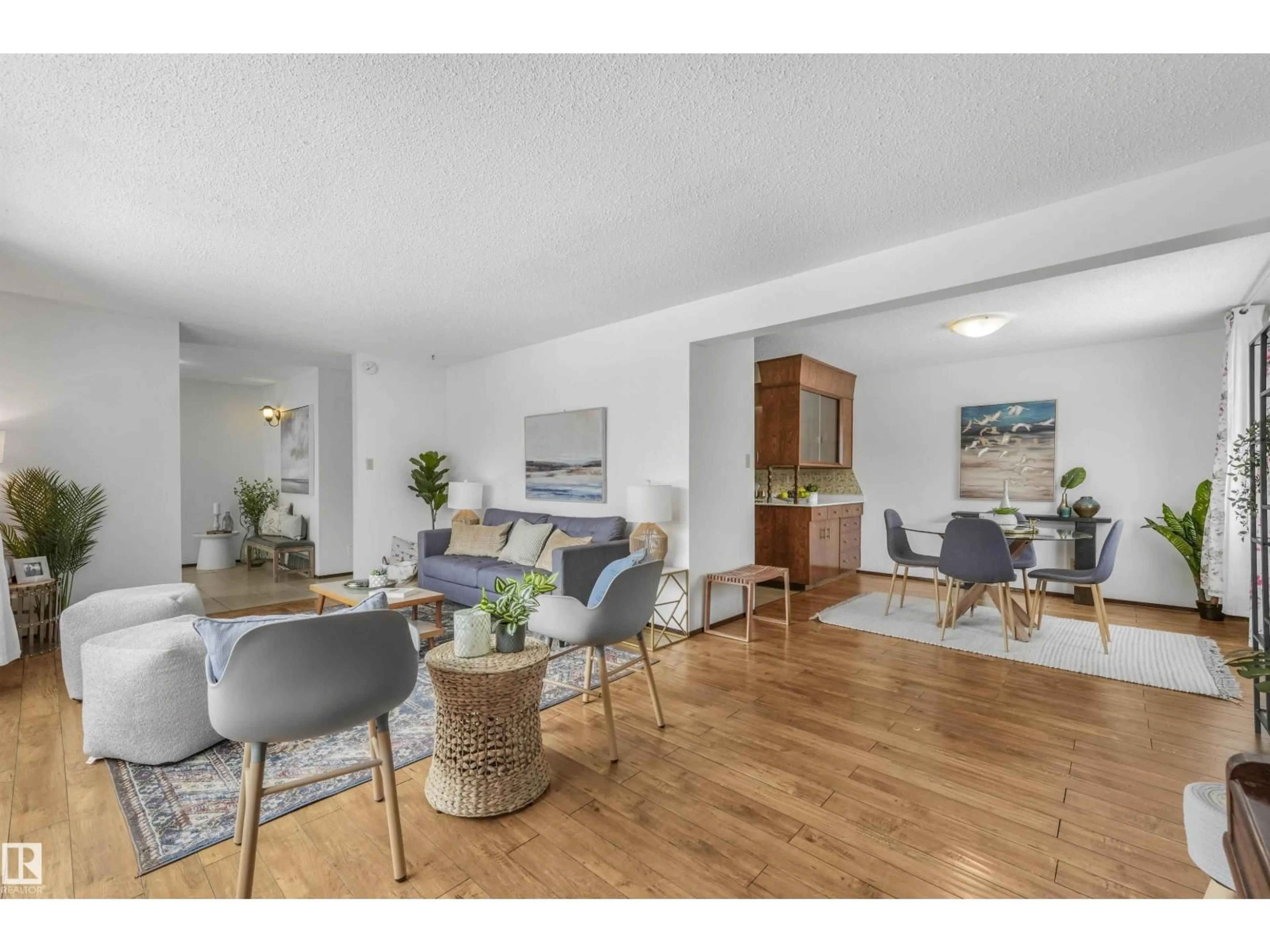 Unknown for 8016 73 ST, Edmonton Alberta T6B1Z8