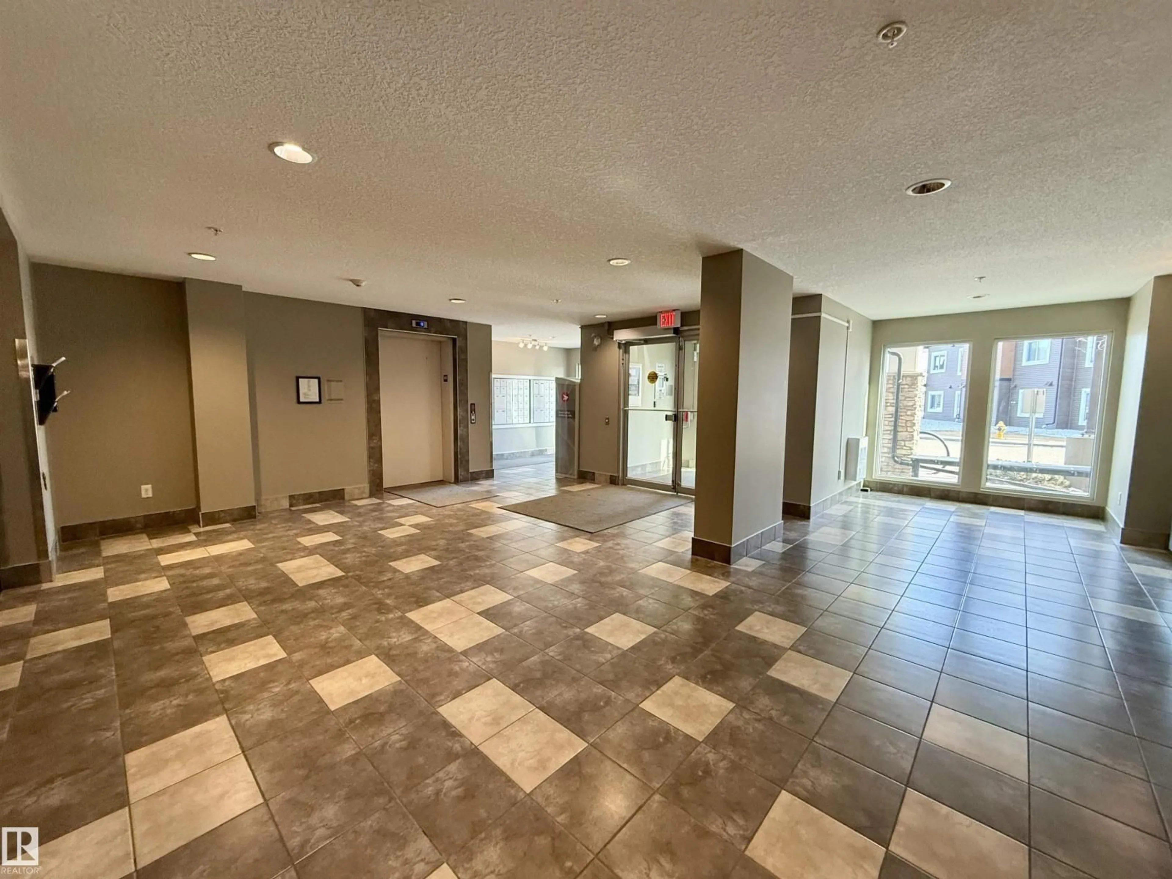 Unknown for 142 - 405 EBBERS BV, Edmonton Alberta T5Y3W2