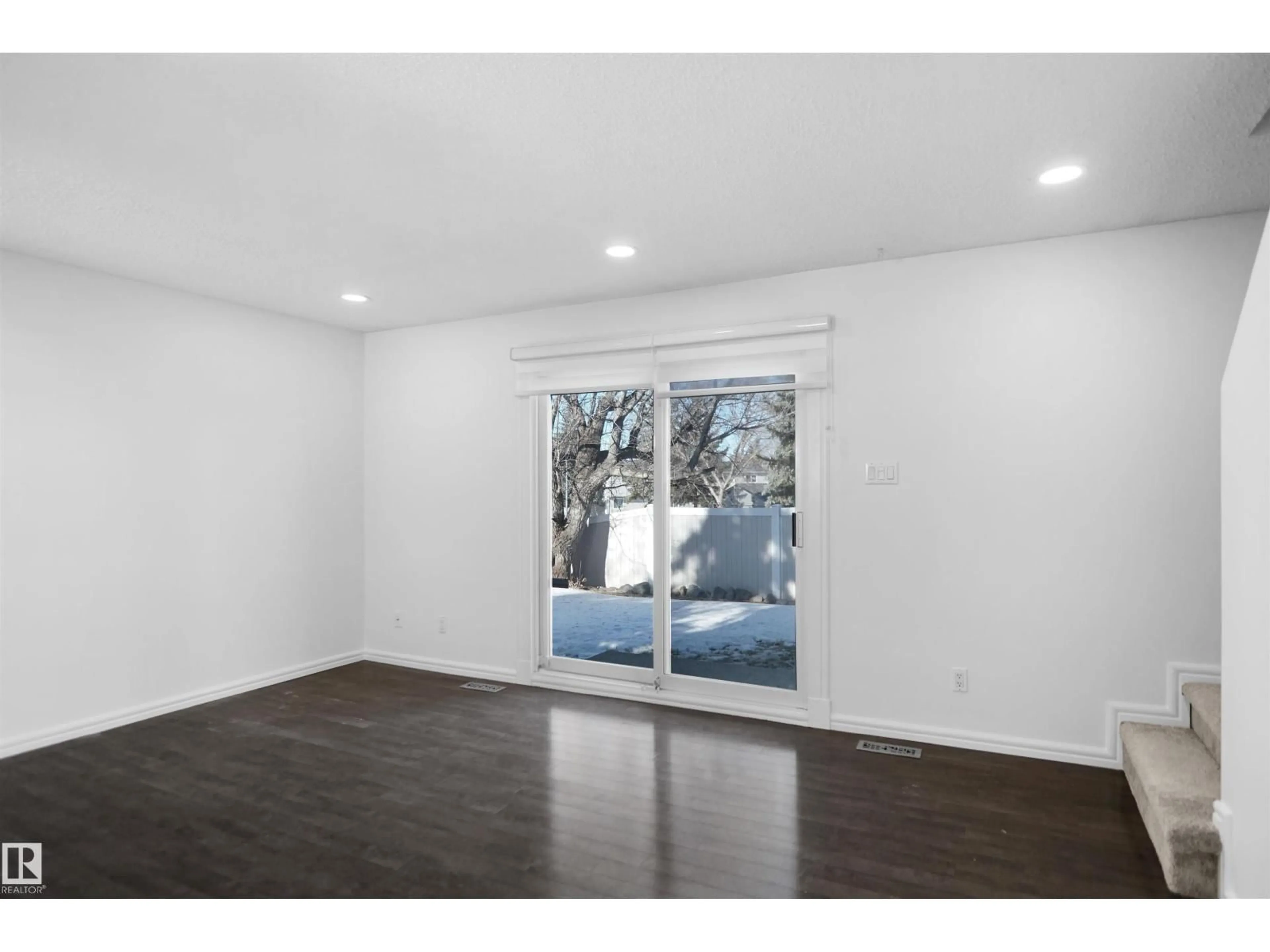 Unknown for 113 HABITAT CR, Edmonton Alberta T5A3K8