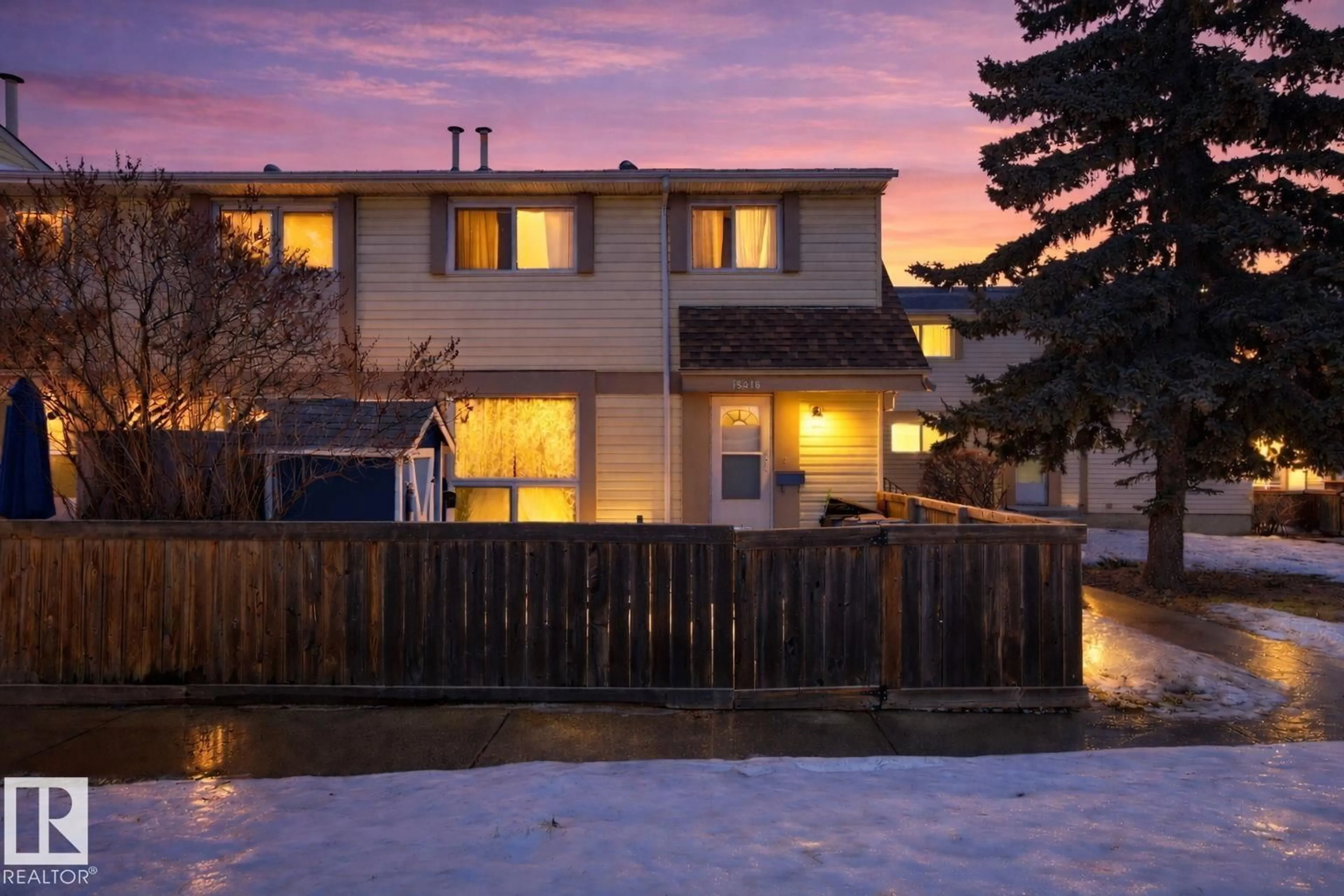 Unknown for NW - 15016 51 ST, Edmonton Alberta T5A3N8