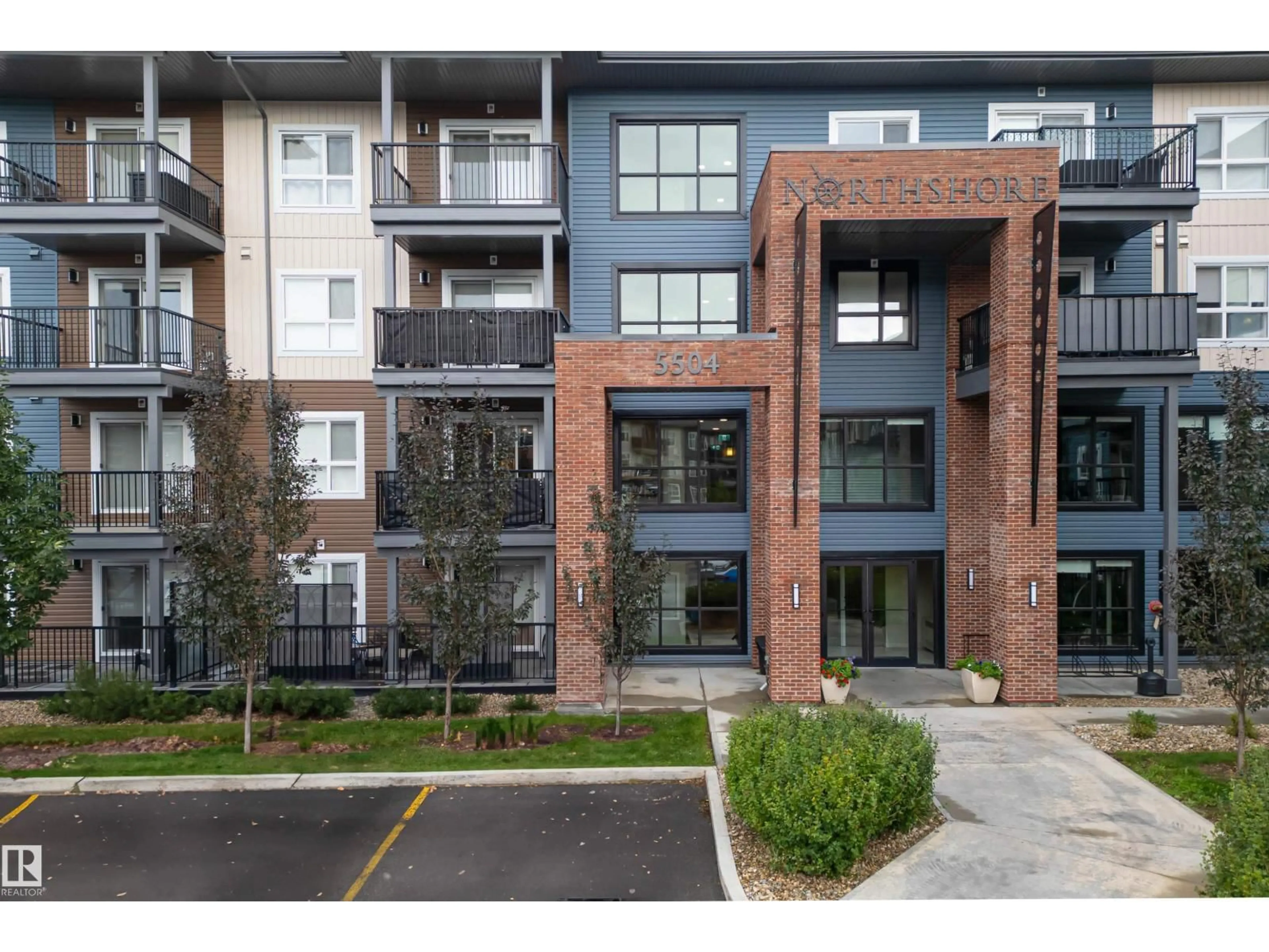 Home with brick exterior material, street for 5504 - 121 SCHONSEE DR, Edmonton Alberta T5Z0N9