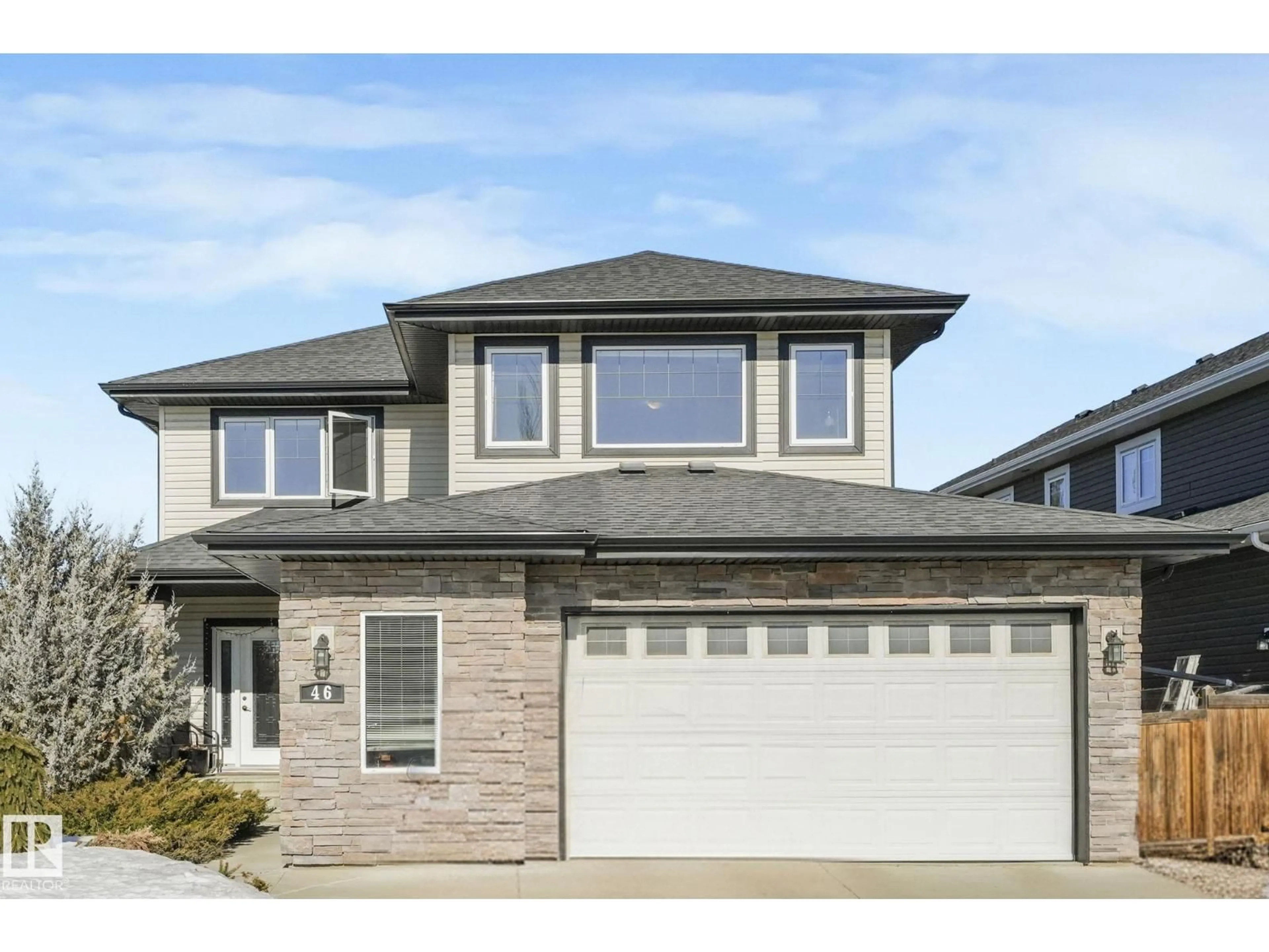 Home with brick exterior material, street for 46 WILLOWDALE PL, Stony Plain Alberta T7Z0A4