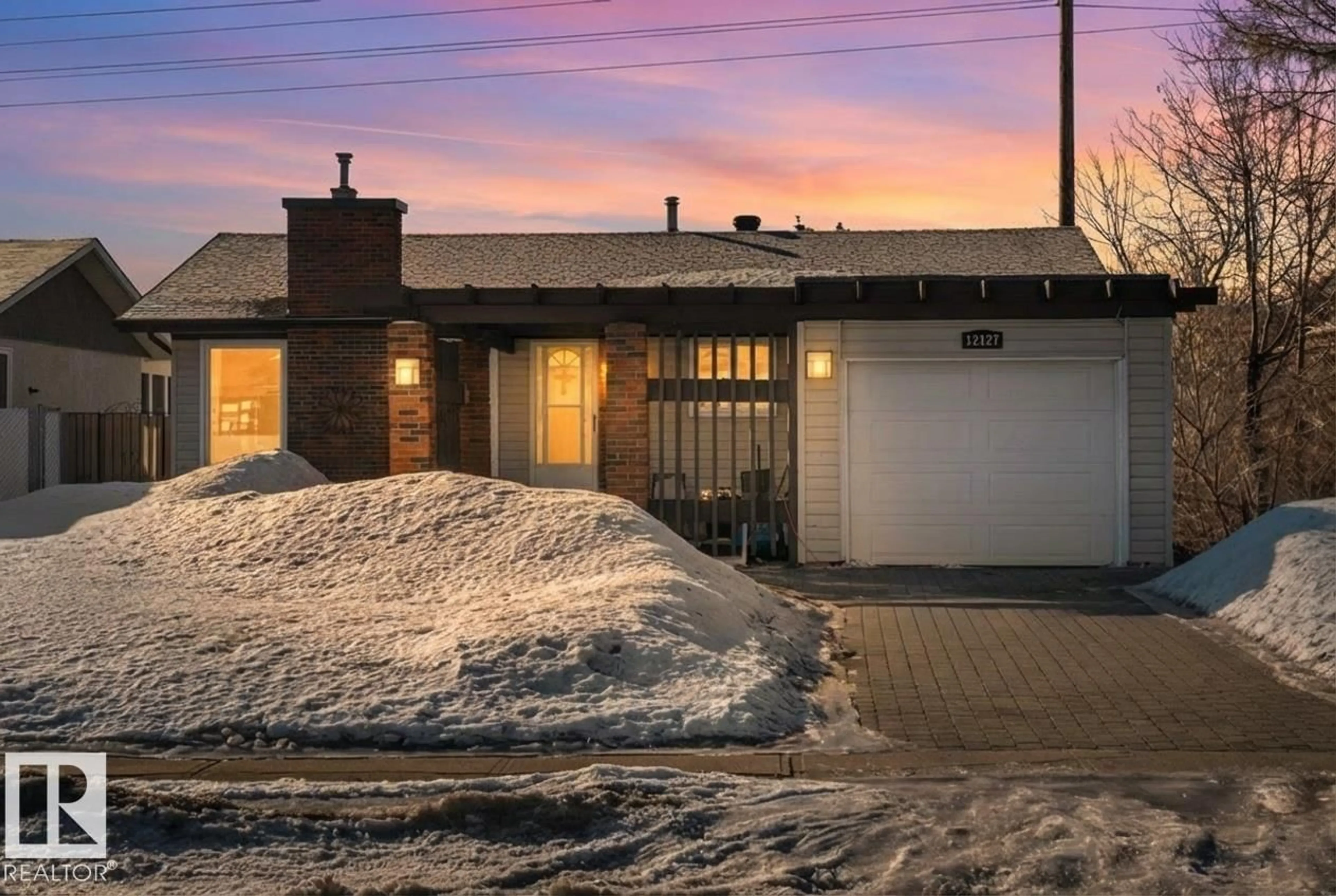 Unknown for 12127 152A AV, Edmonton Alberta T5X1R1