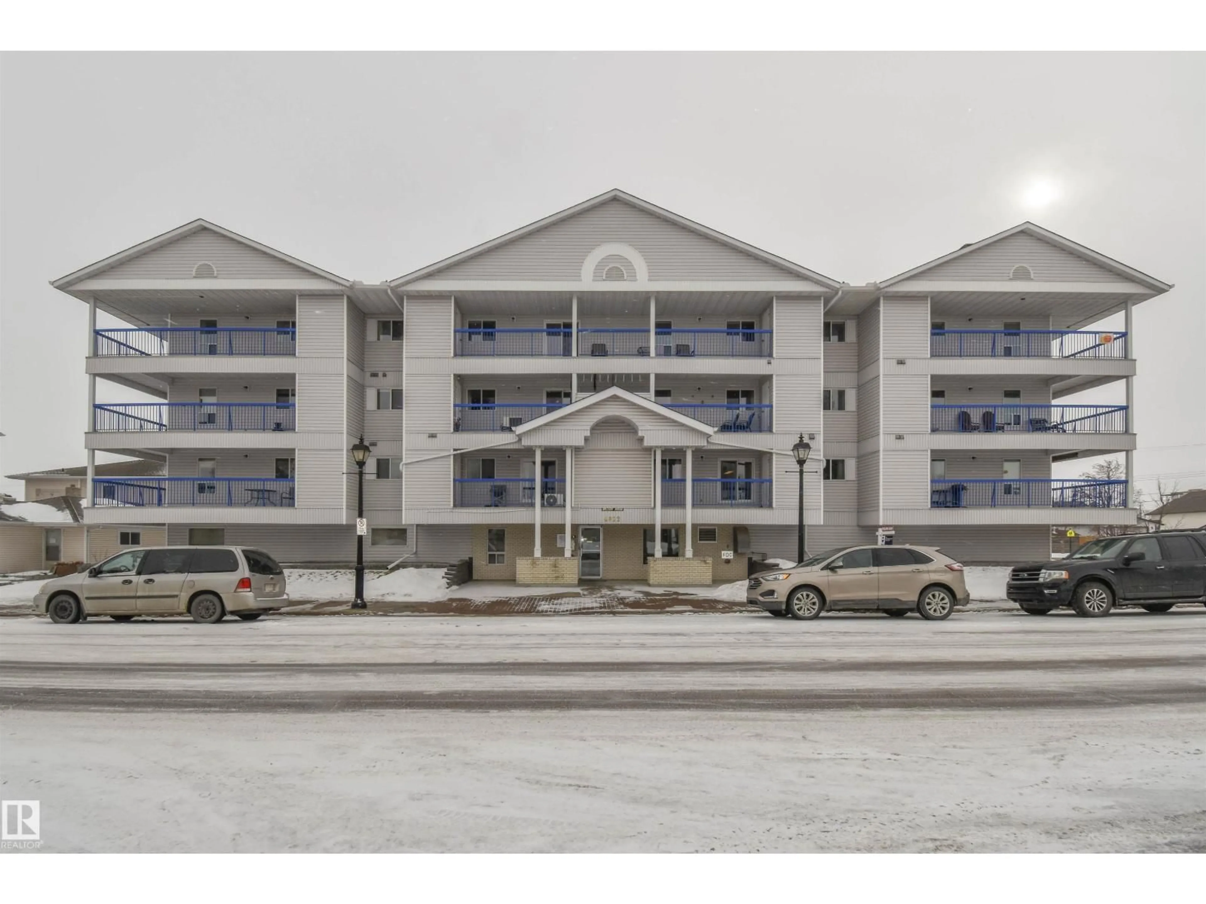 Unknown for #102 - 4812 51 AV, Stony Plain Alberta T7Z1P7