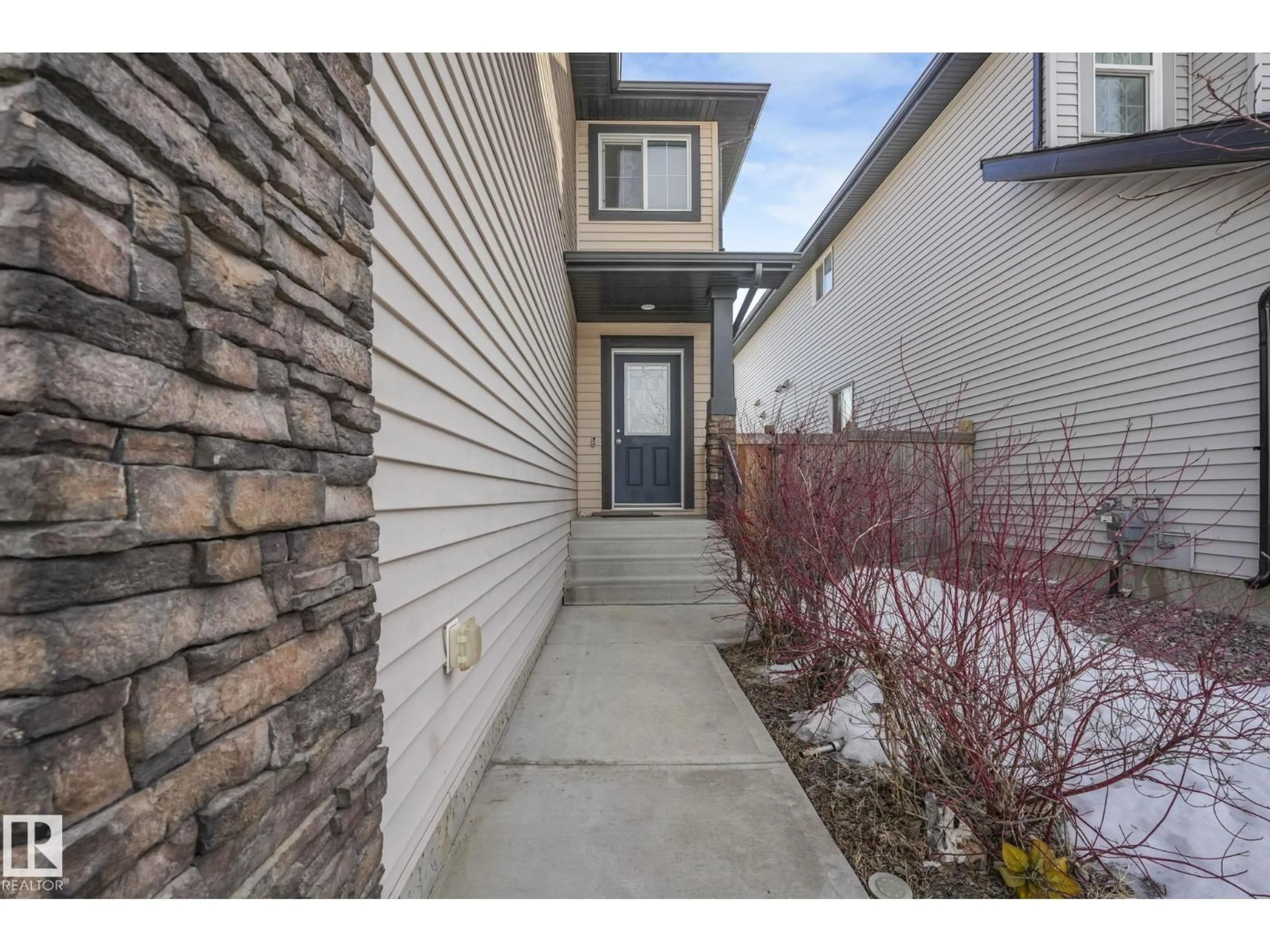 Indoor entryway for NW - 16319 135 ST, Edmonton Alberta T6V0J9