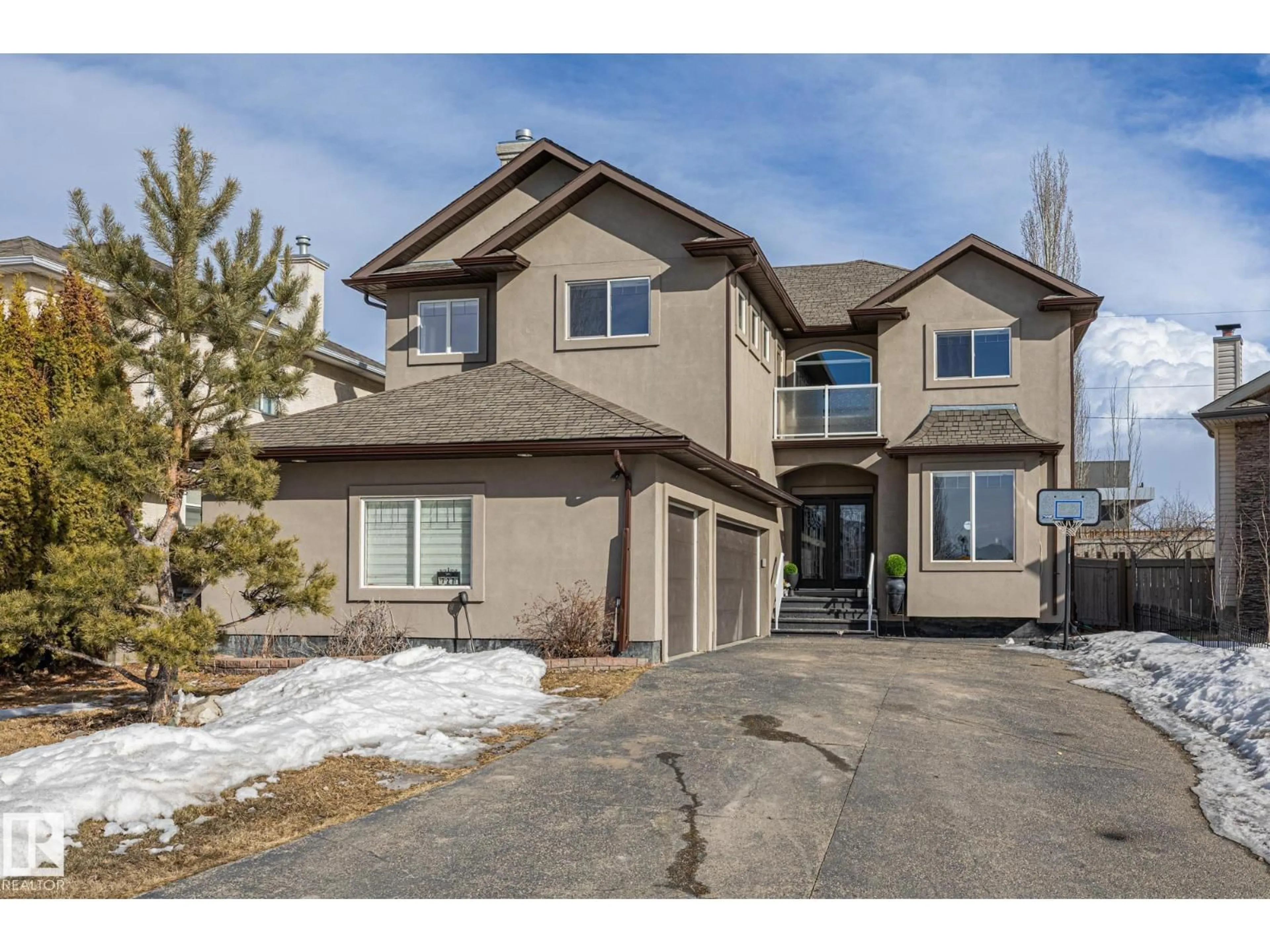 Unknown for 727 107A ST, Edmonton Alberta T6W1G4