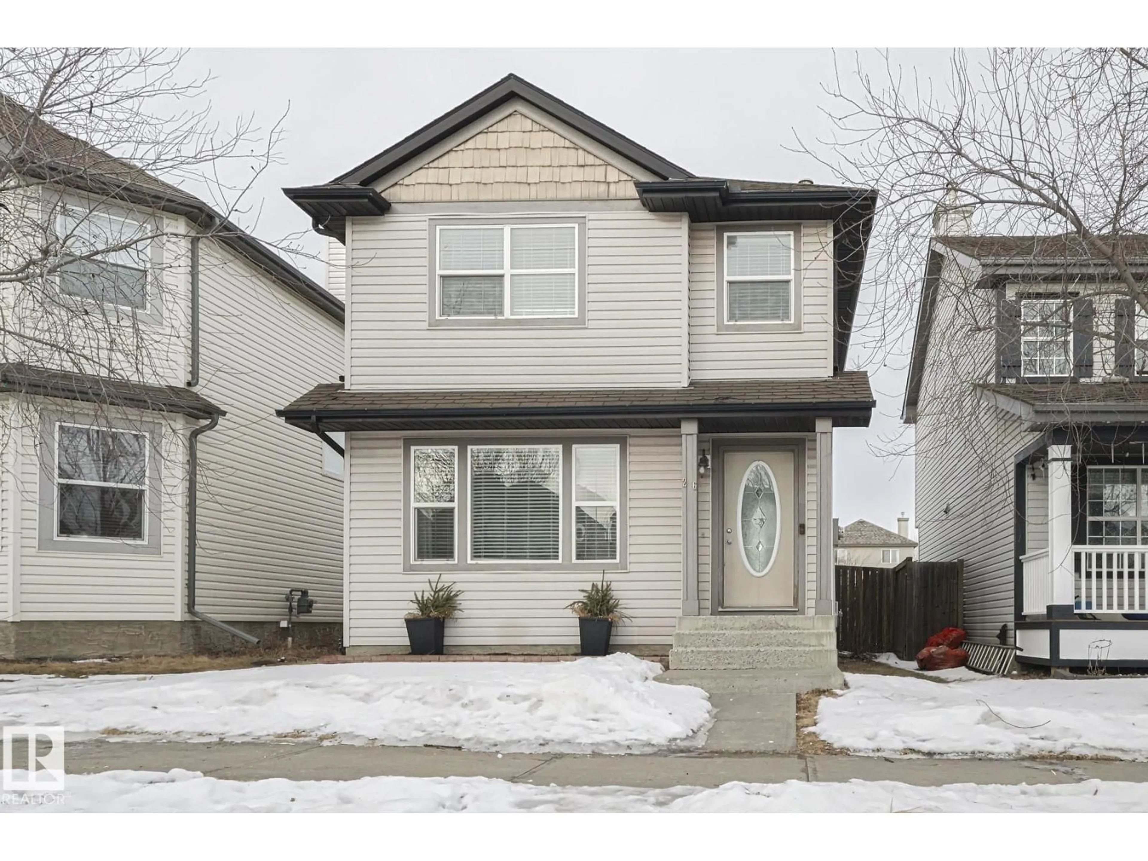 Home with vinyl exterior material, street for 26 SUMMERLAND WY, Sherwood Park Alberta T8H2P3