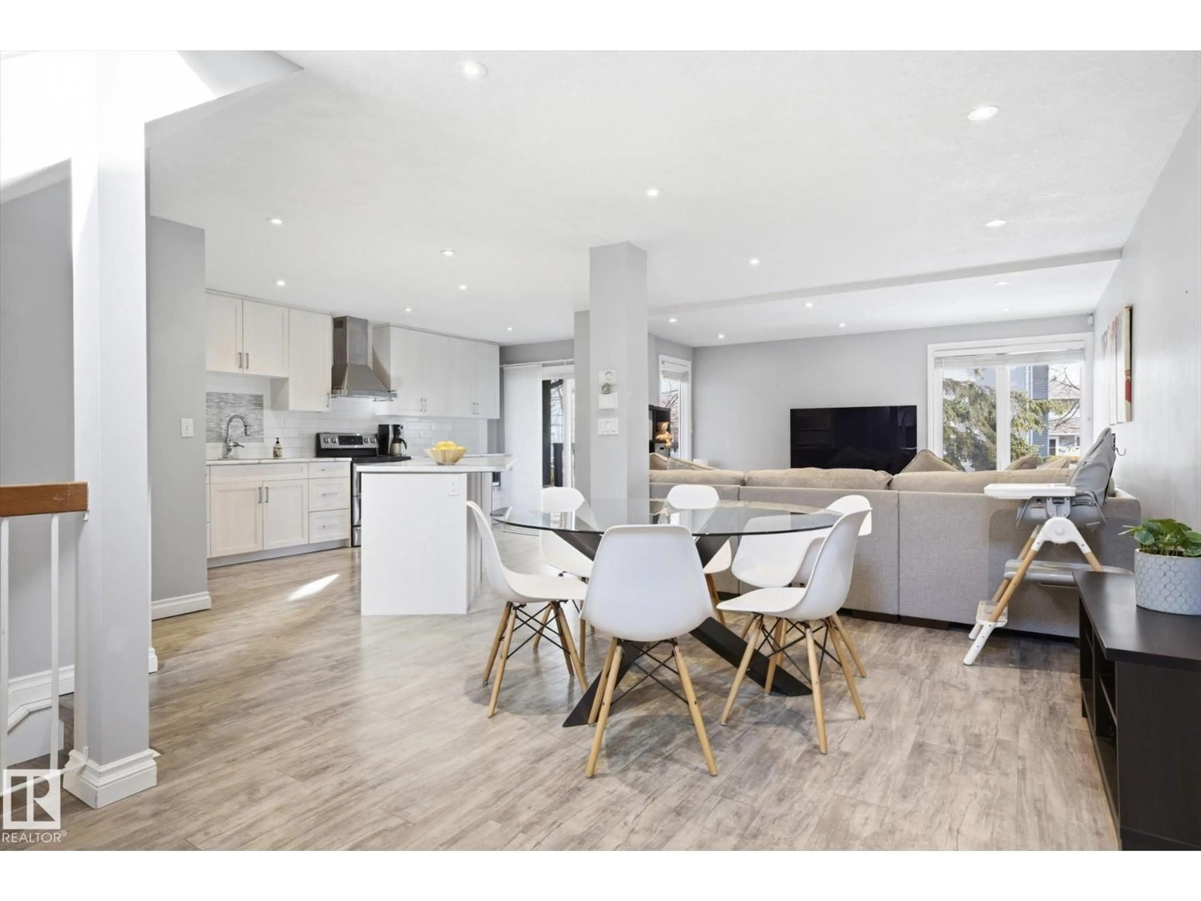 Open concept kitchen, unknown for 4333 RIVERBEND RD, Edmonton Alberta T6H5R9