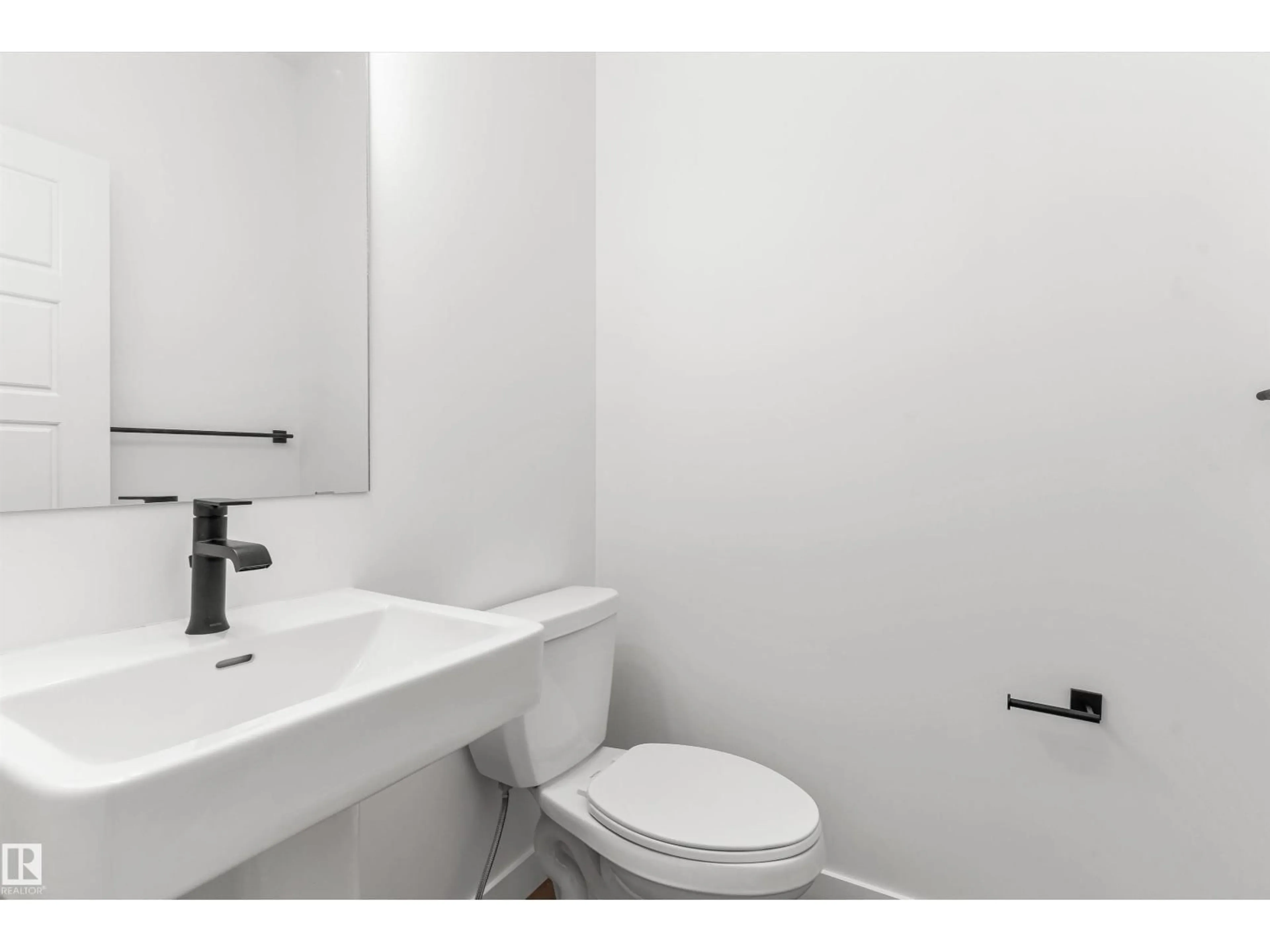Standard bathroom, unknown for 19131 20 AV, Edmonton Alberta T6M3E8