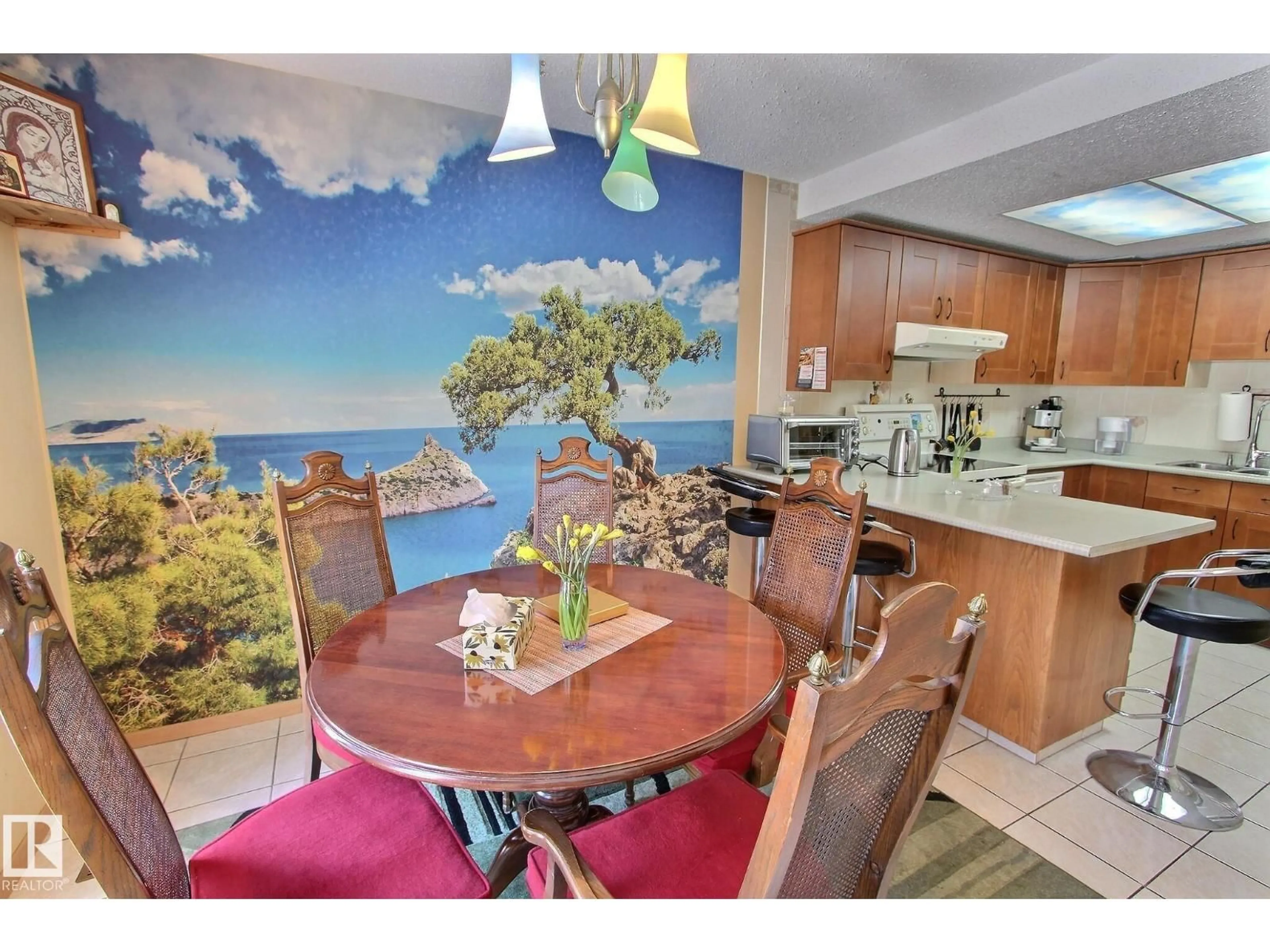 Dining room, unknown for 230 CHATEAU PL, Edmonton Alberta T5T1V3