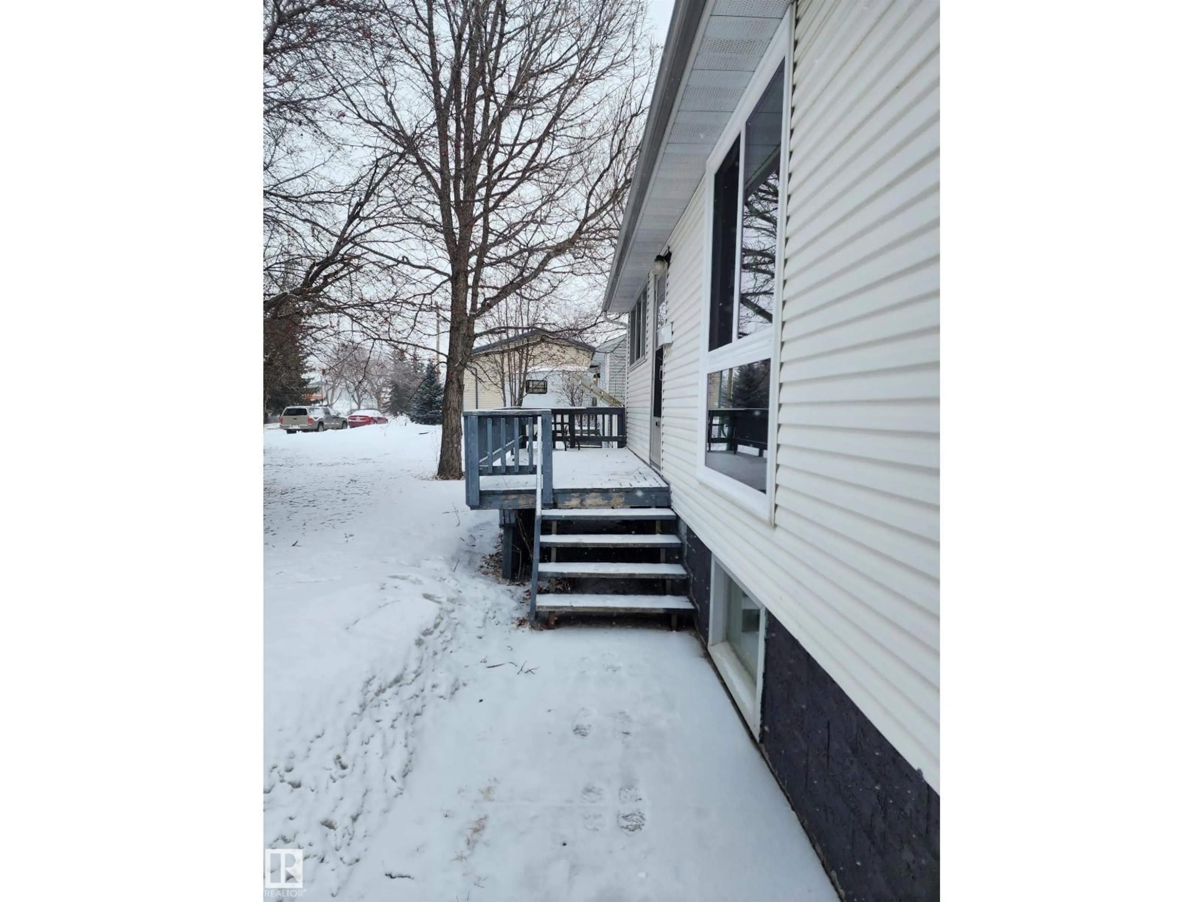 Unknown for 10305 98 AV, Fort Saskatchewan Alberta T8L1X1