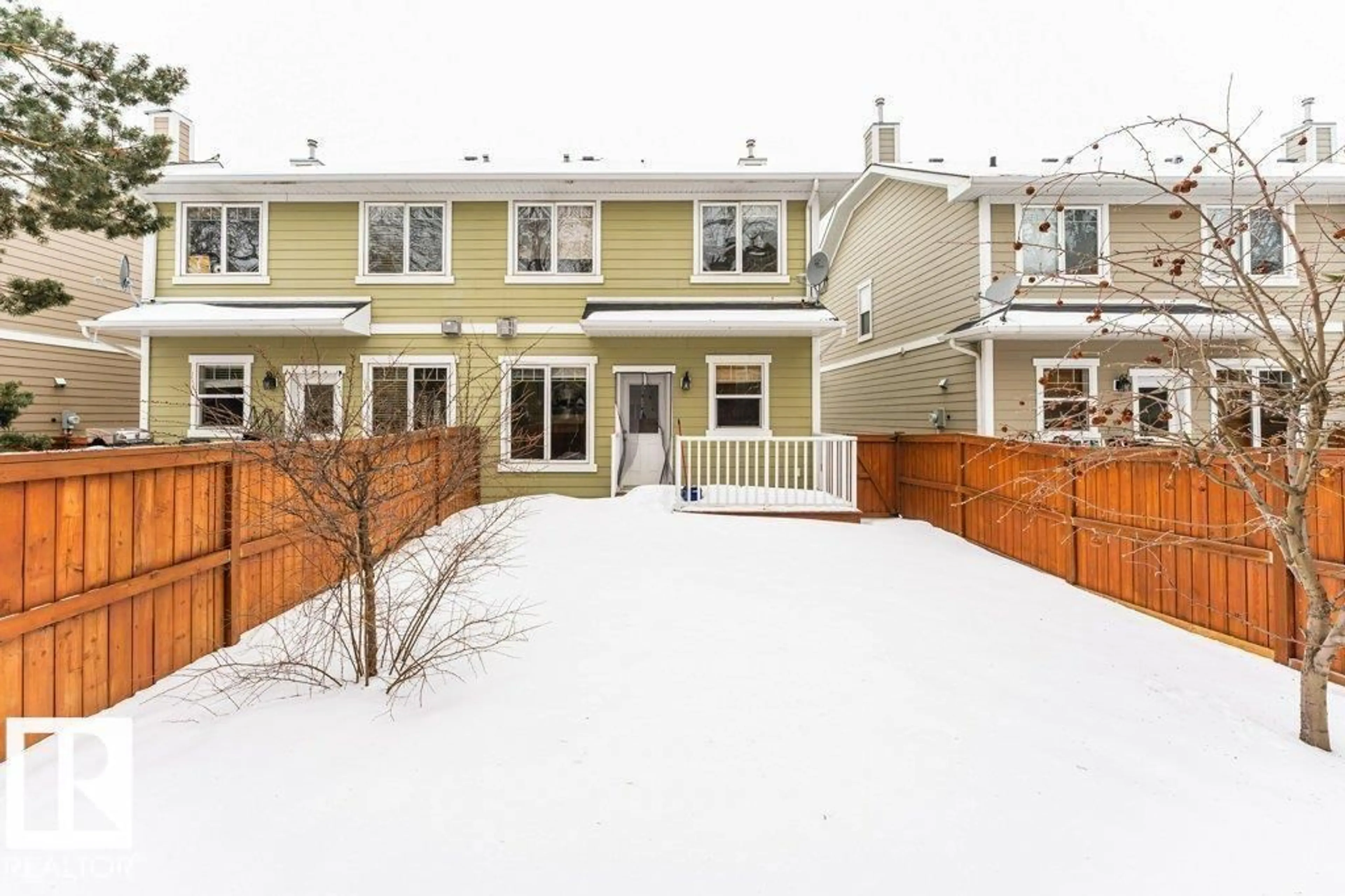 Patio, street for #6 - 6410 134 AV, Edmonton Alberta T5A0A1