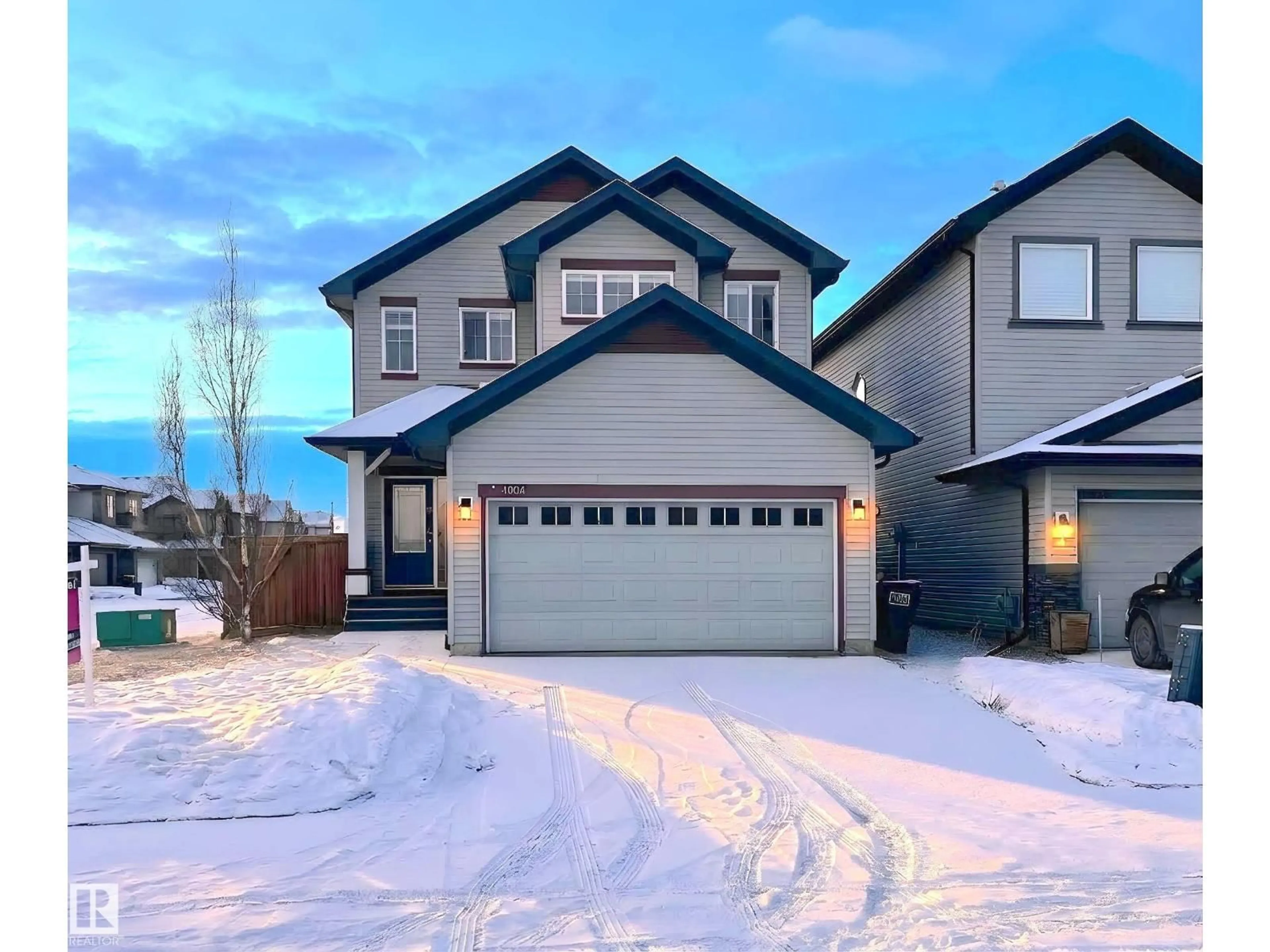 Home with vinyl exterior material, street for 4604 WESTCLIFF PT, Edmonton Alberta T6W2S9