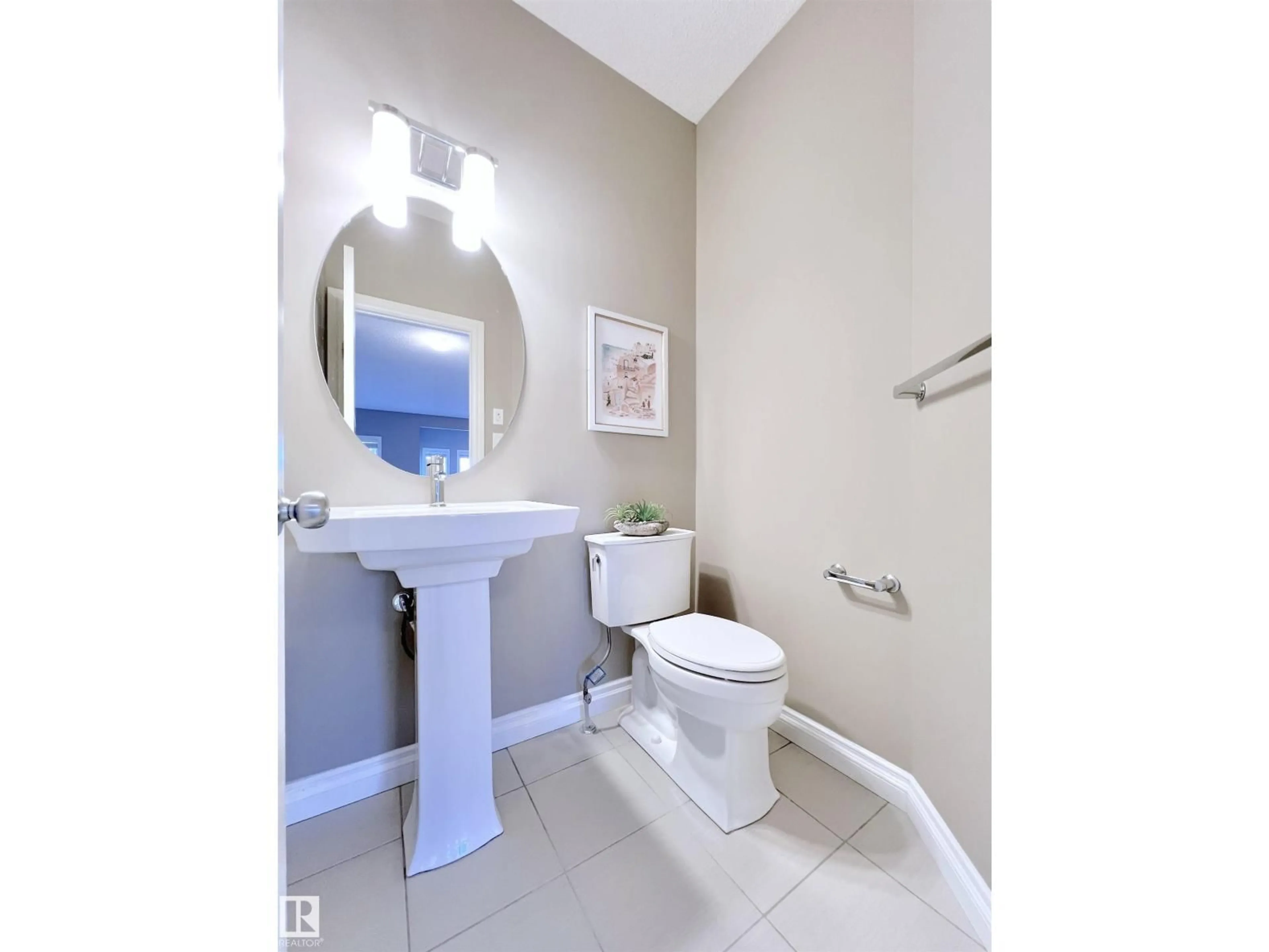 Standard bathroom, ceramic/tile floor for 4604 WESTCLIFF PT, Edmonton Alberta T6W2S9