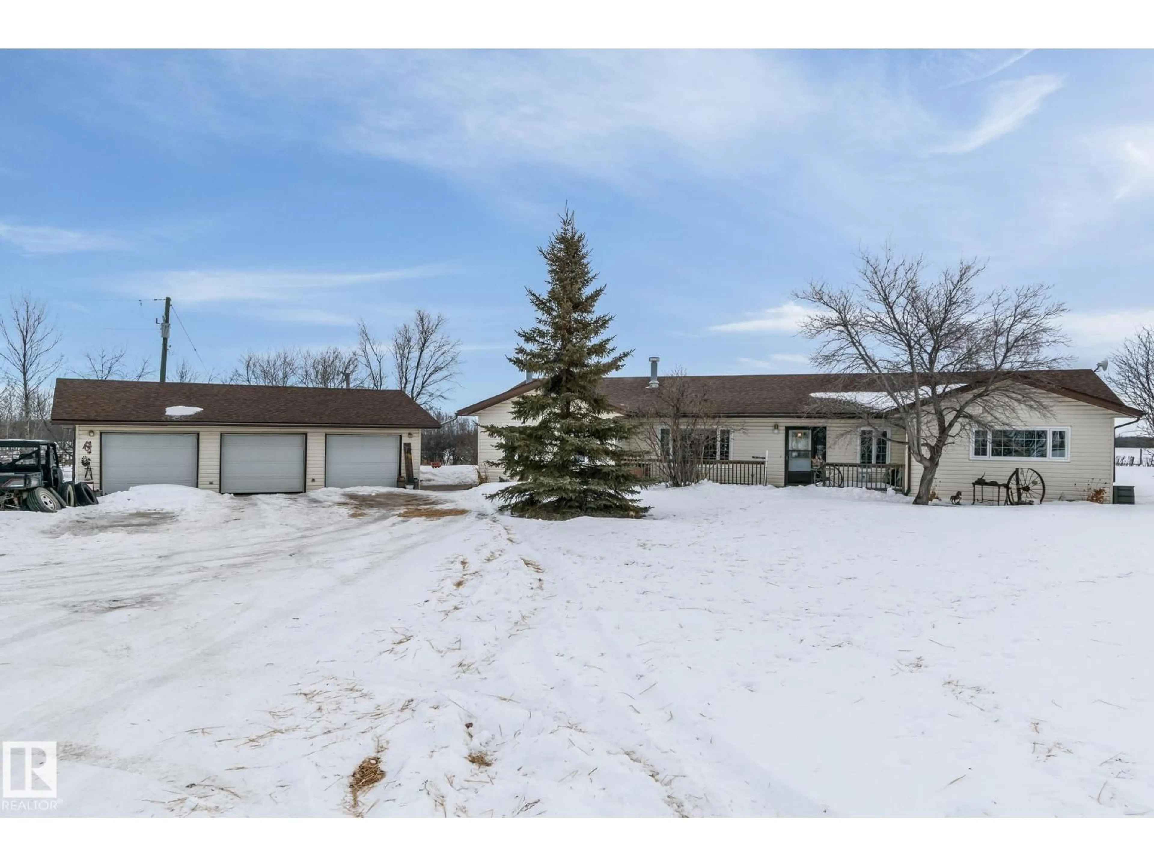 A pic from outside/outdoor area/front of a property/back of a property/a pic from drone, street for 60429 RGE RD 461, Rural Bonnyville M.D. Alberta T9N2H1