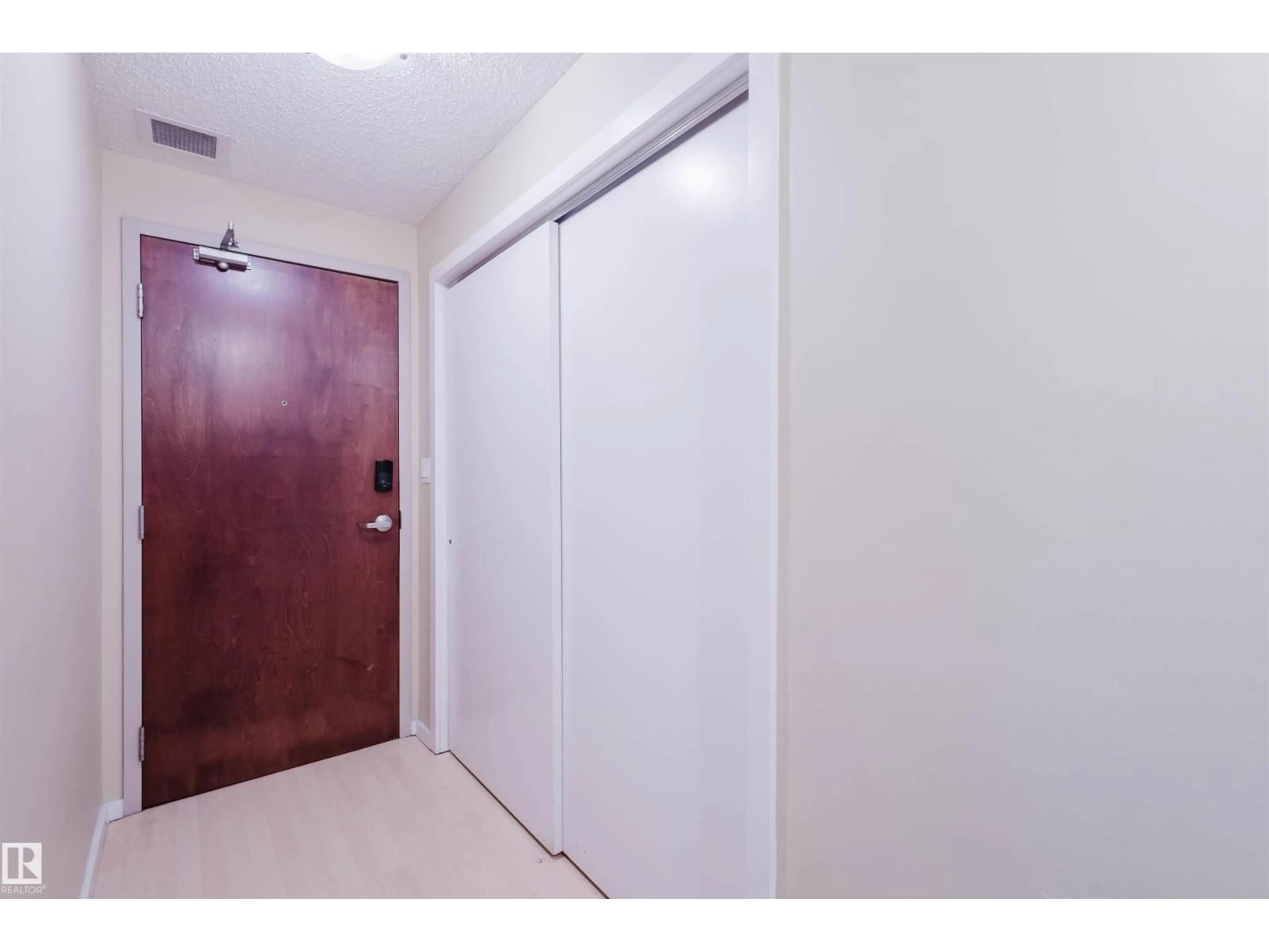 Unknown for 9910 - 207 111 ST NW, Edmonton Alberta T5K1K2