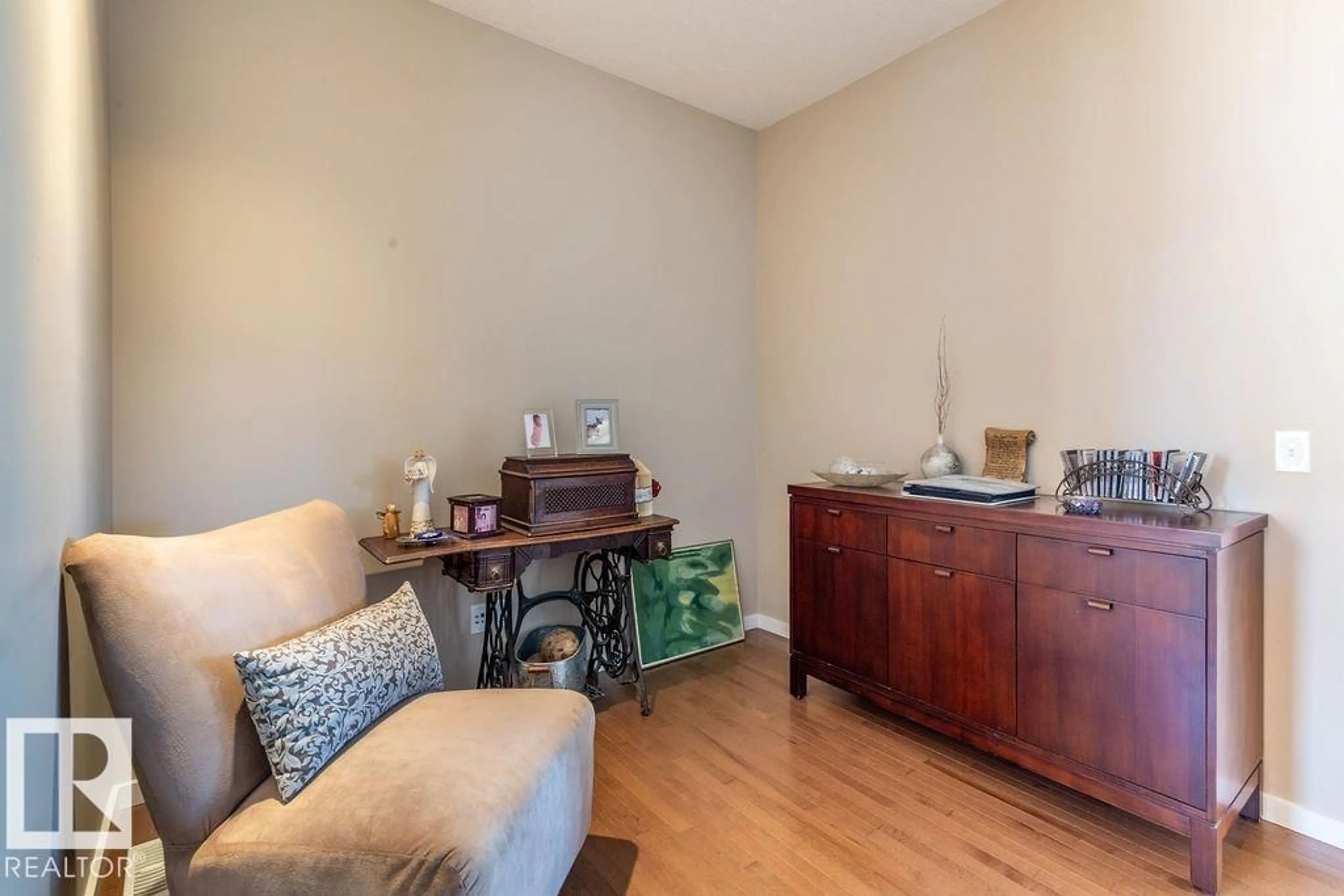 A pic of a room for SW - 1119 82 ST, Edmonton Alberta T6X1E5